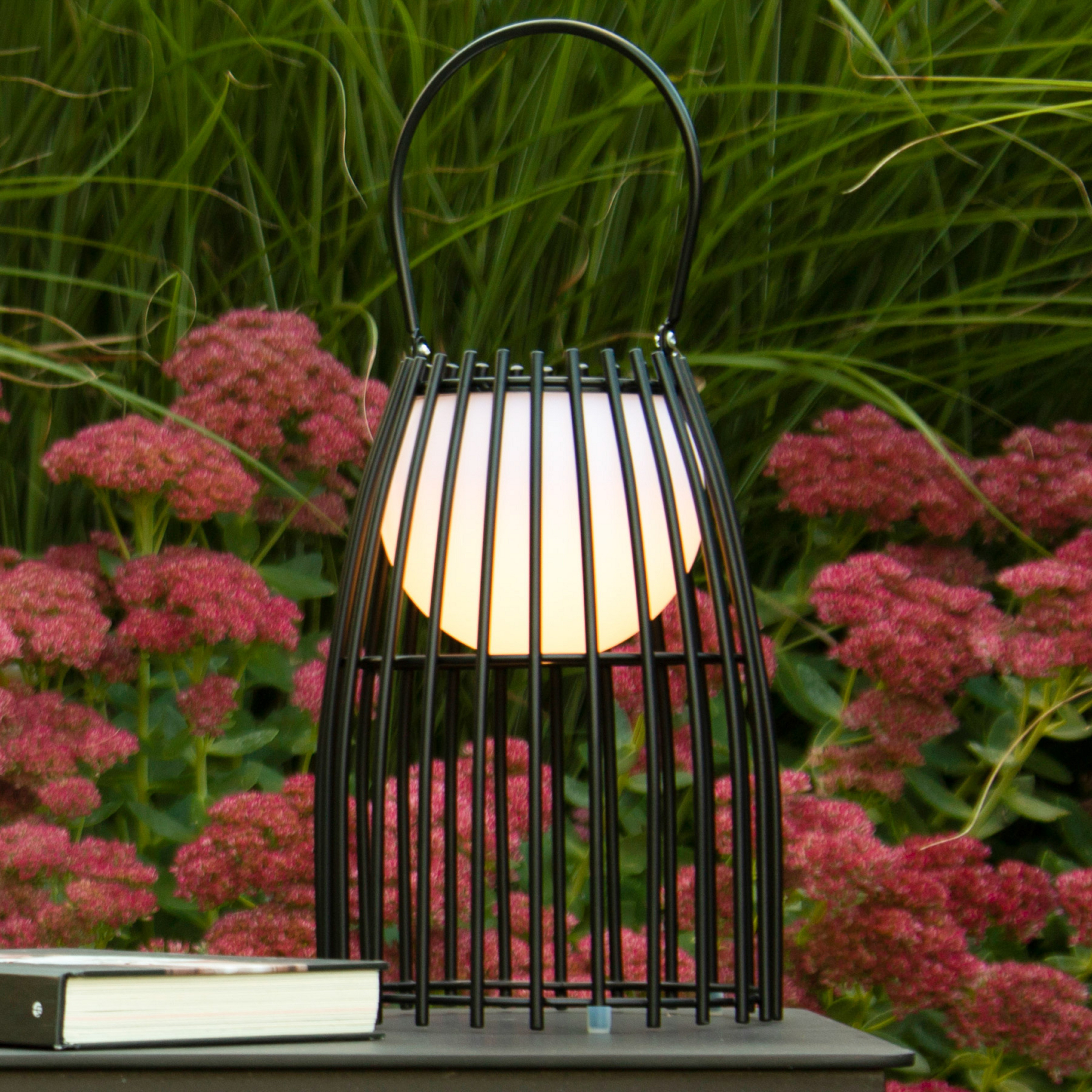 Lampada da tavolo LED Fjara, nero