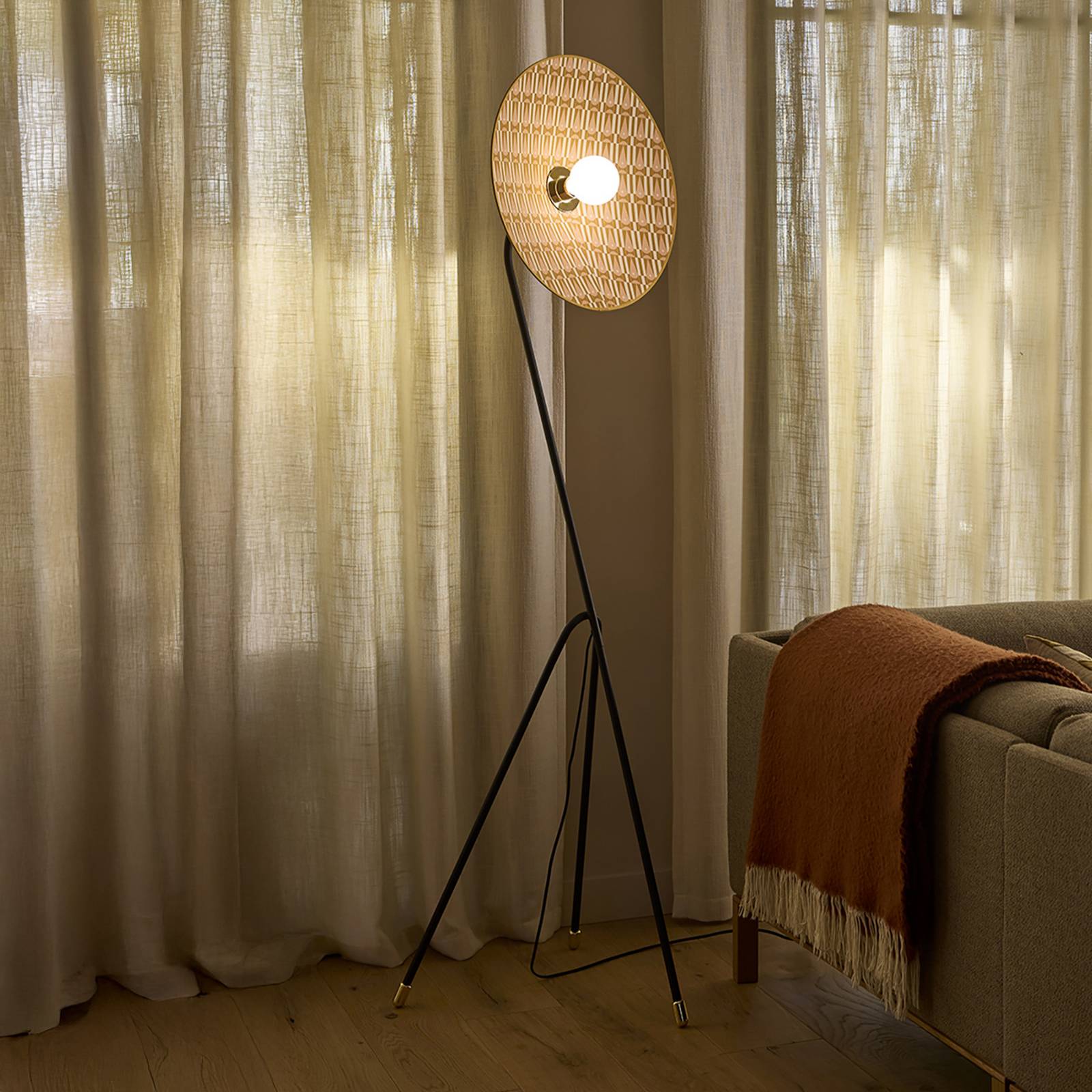 MARKET SET Golvlampa Gatsby, myra, treben, Ø 50 cm, E27