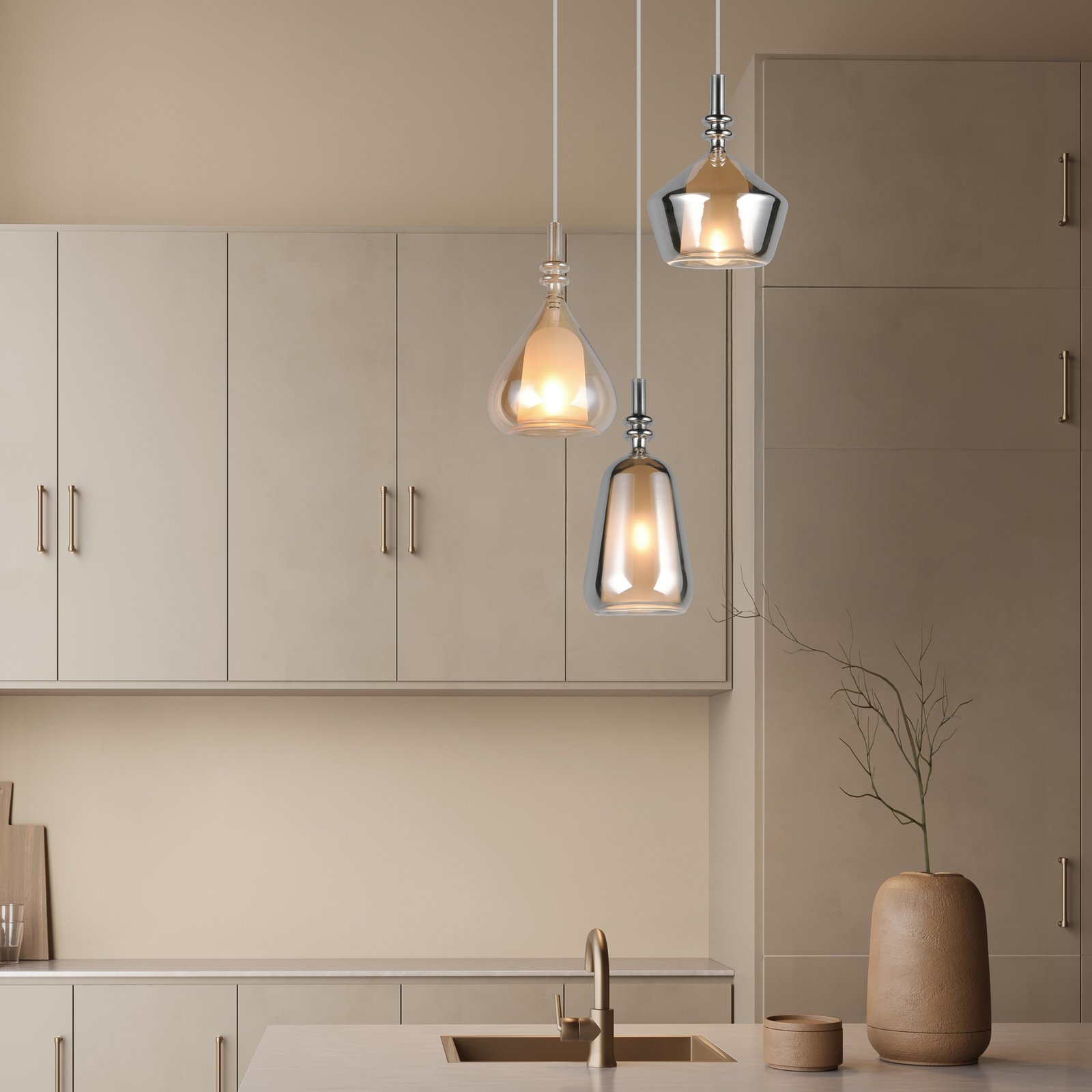 Pakabinama lempa „Aldea“, Ø 28 cm, balta/gintaro spalvos/chromo, stiklas, 3 Pakabinama lempa „Aldea“, Ø 28 cm, balta/gintaro spalvos/chromo, stiklas, 3