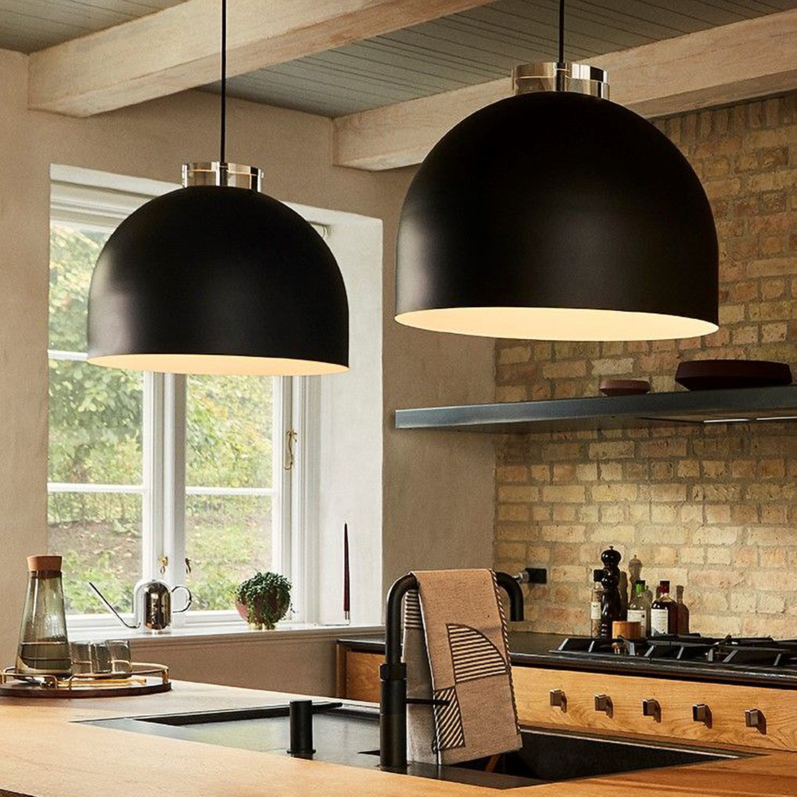 AYTM Luceo pendant light, round, black, Ø 45 cm