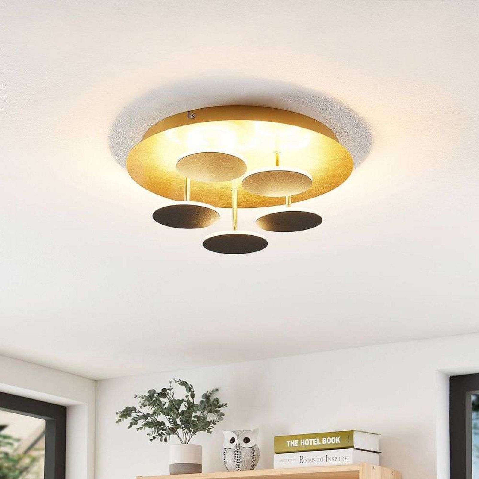 Casni LED Plafonieră Black/Gold - Lindby