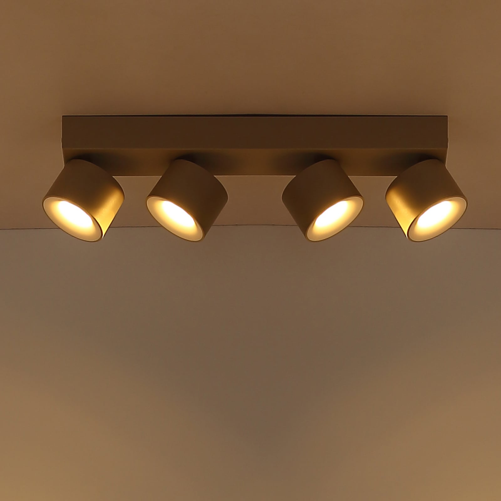 LED-downlight Rae, sandfarget, metall, 4 lyskilder, 46 cm LED-downlight Rae, sandfarget, metall, 4 lyskilder, 46 cm