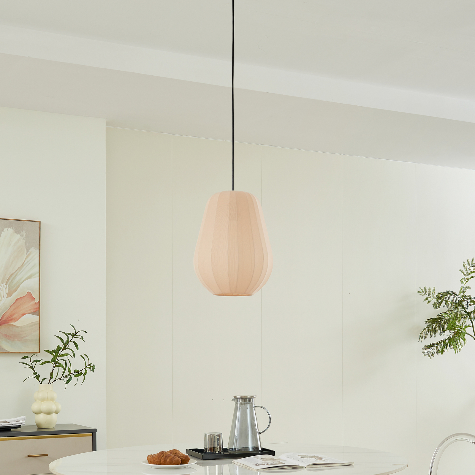 Lampa wisząca Lindby Helin, beżowa, Ø 30 cm, tkanina