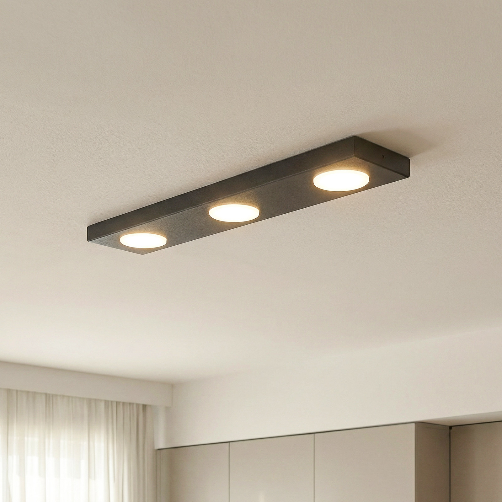 SIGMA Plafonieră Hero negru 55 x 12 cm 3 becuri metal GX53 - Hol - Modern