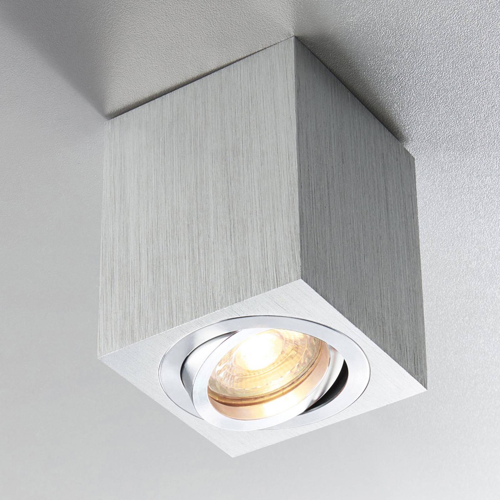 Utenpåliggende spotlight ADL8001 aluminium