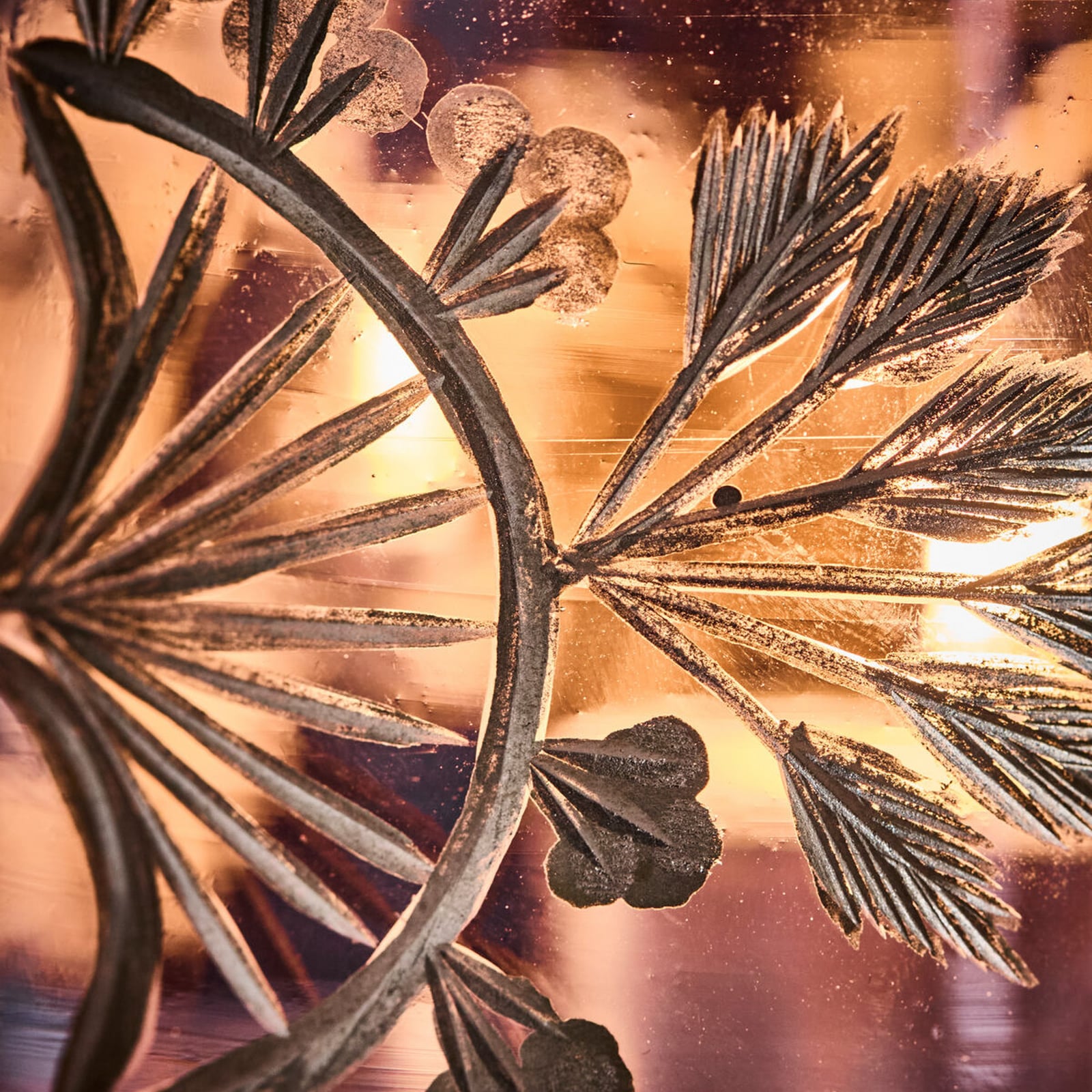 Find Bougeoir, verre, transparent/doré, Ø 9 cm - House Doctor