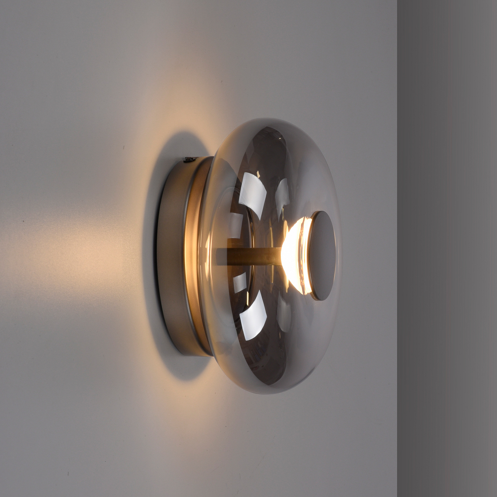 SCHÖNER WOHNEN plafoniera LED Posh, vetro fumé, 3.000 K SCHÖNER WOHNEN plafoniera LED Posh, vetro fumé, 3.000 K