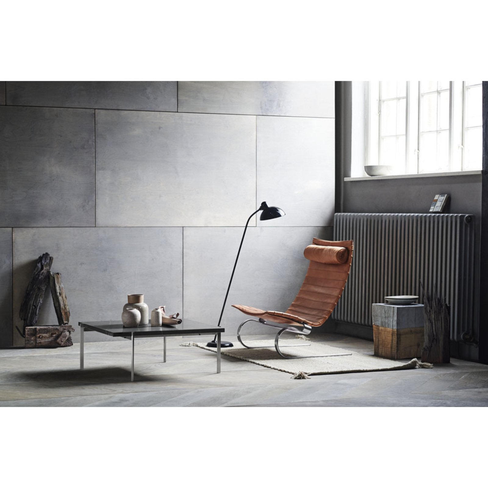 KAISER idell™ 6556-F Candeeiro de Pé Preto - Fritz Hansen