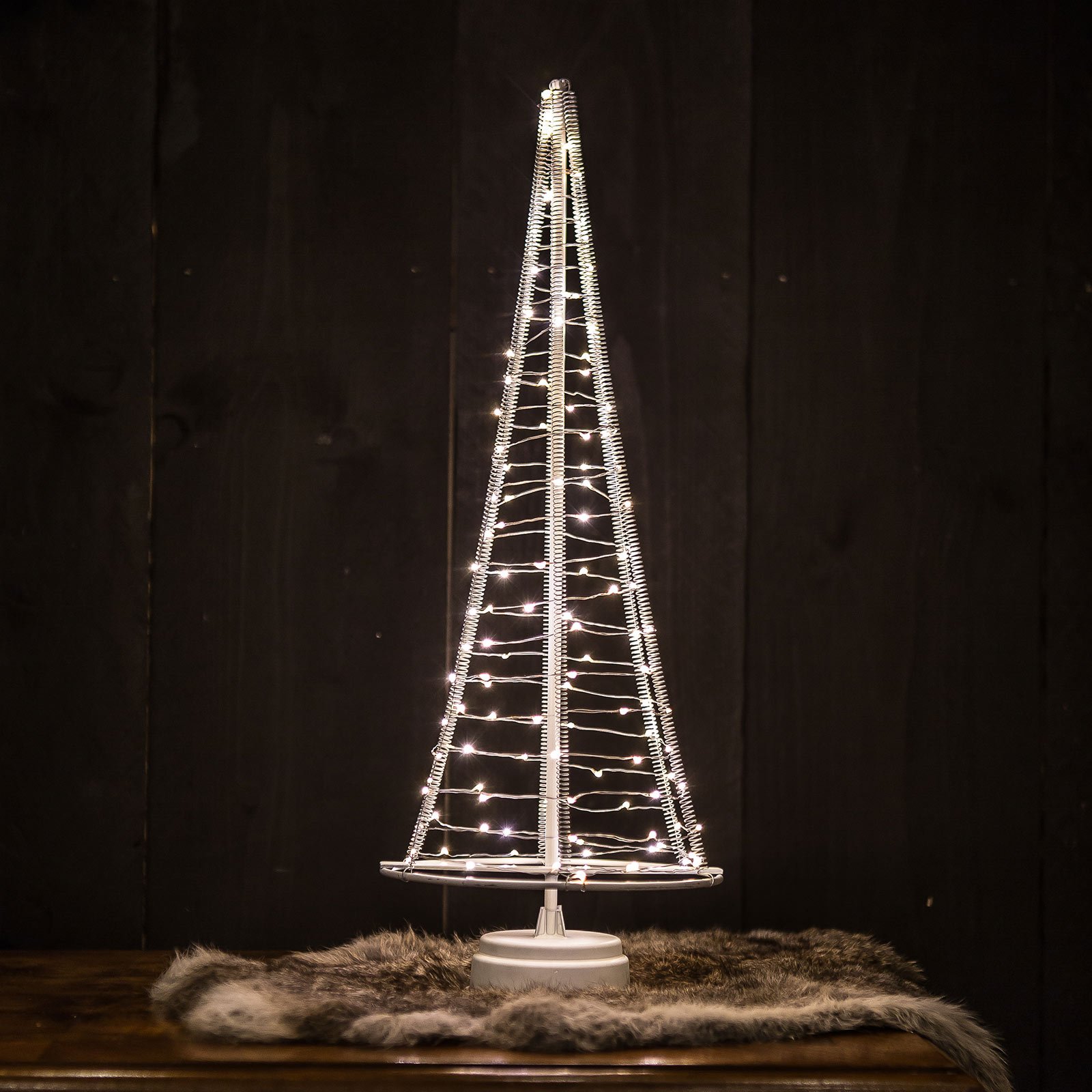 Santa’s Tree, silver wire, height 51 cm