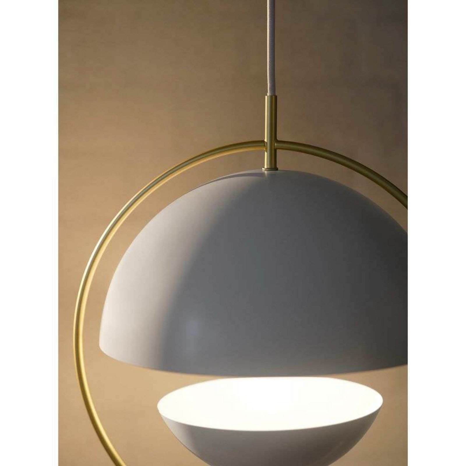 Pendelleuchte Tavia, weiß, Ø 33 cm, Metall