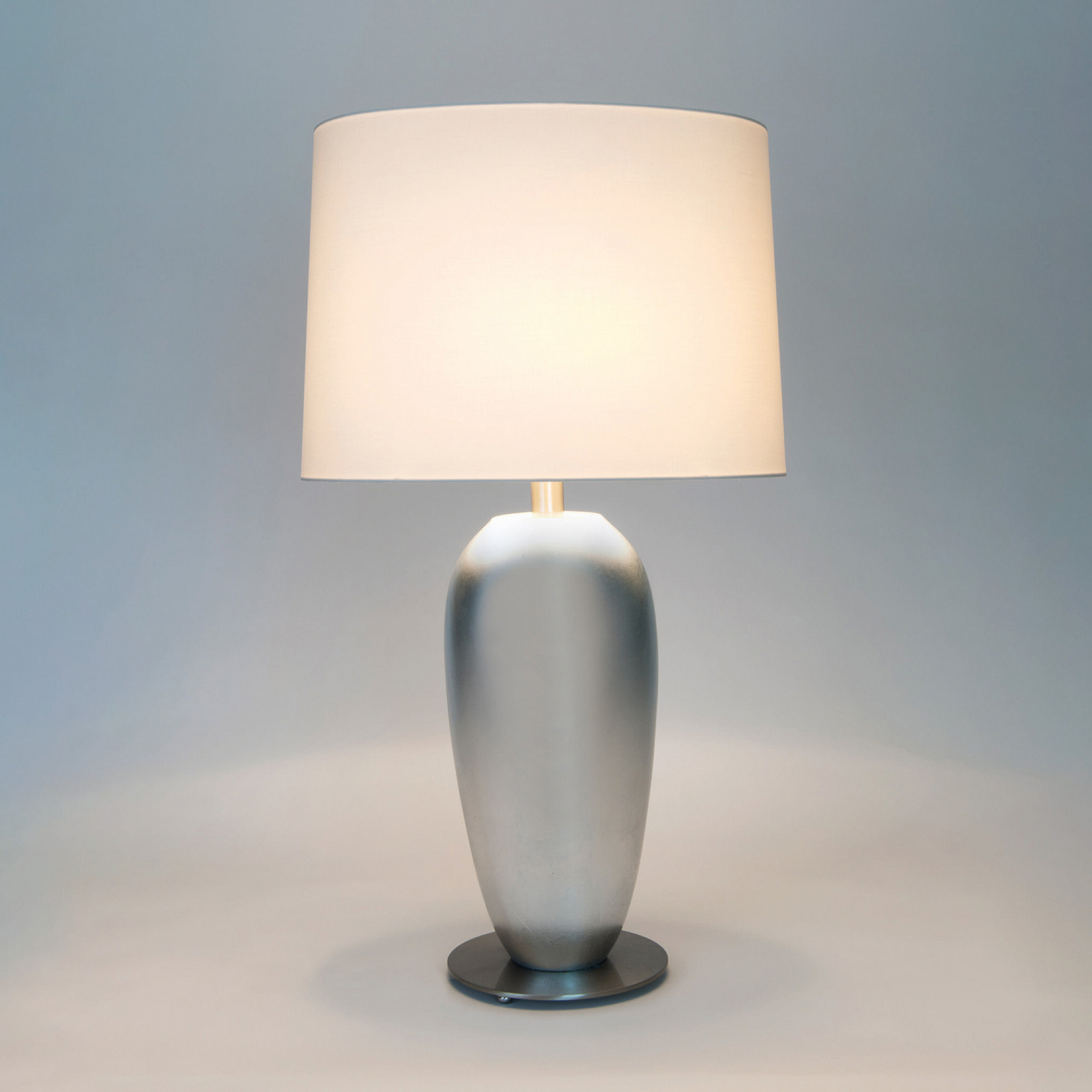 Bordlampe LAMBDA OVAL, sølv/ekru, høyde 77 cm, keramikk, E27
