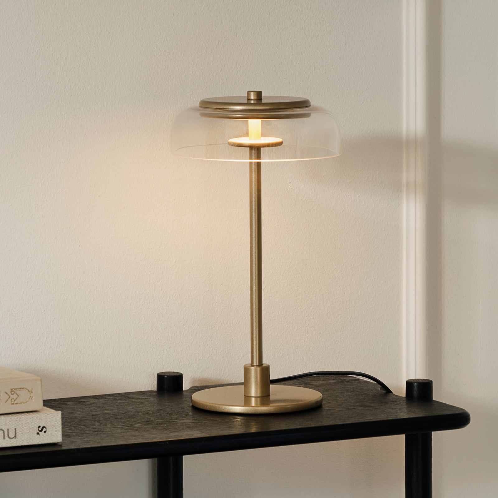 Blossi LED table lamp, height 31 cm, gold-coloured/clear - Nuura Blossi LED table lamp, height 31 cm, gold-coloured/clear - Nuura