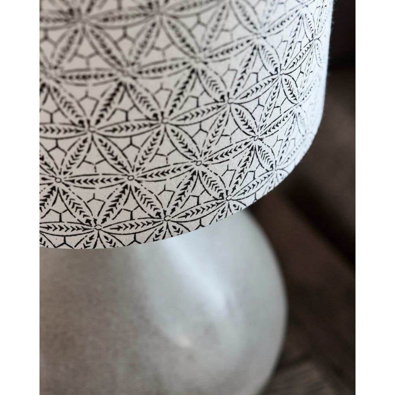 Florie Bordslampa Sand House Doctor - Vardagsrum - Vintage / retro - Tyg / textil | Produkter - Bordslampor | Lampspecialisterna