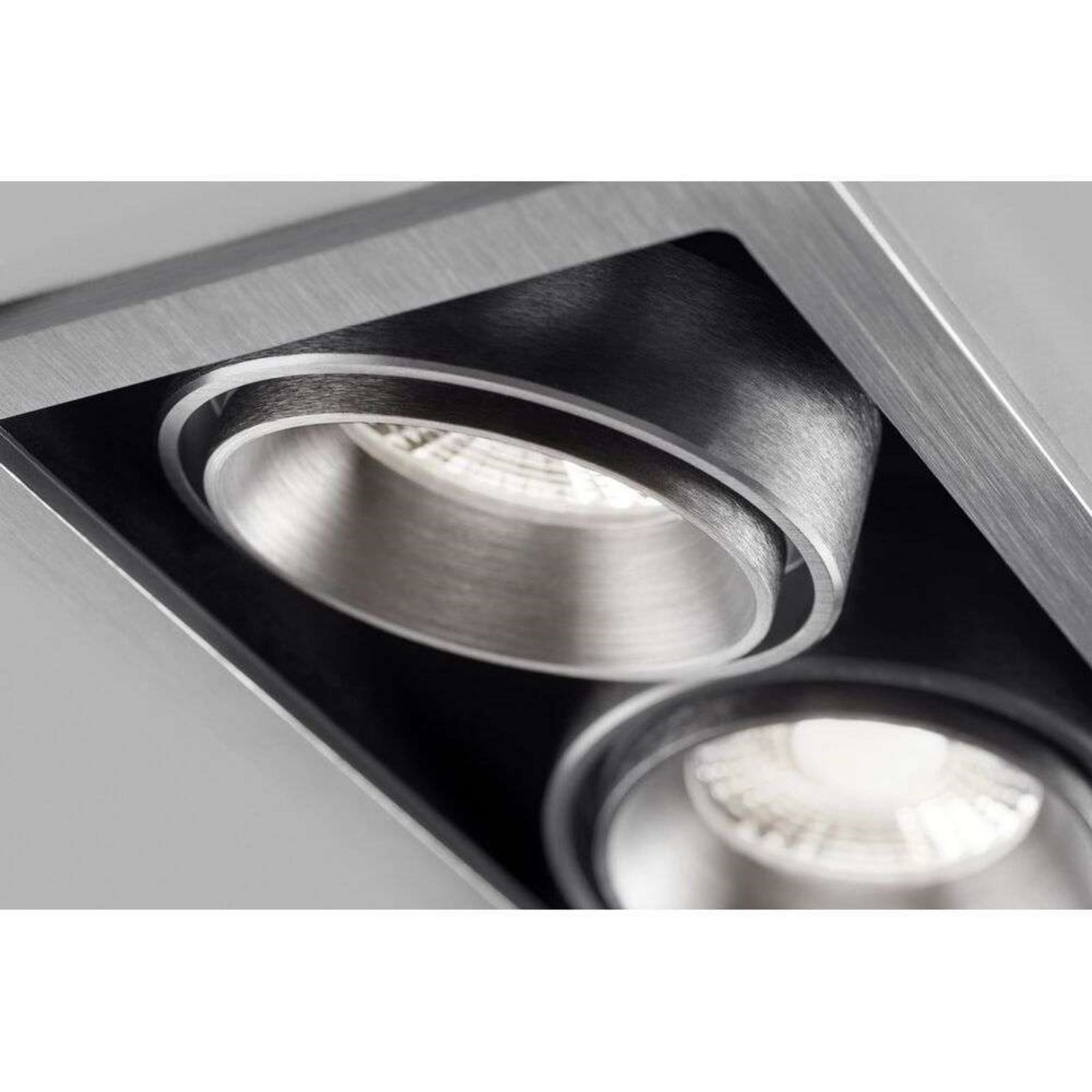 Ghost 2 Indbygningsspot 12,6W 2700/3000K Titanium LIGHT-POINT - Køkken - Metal