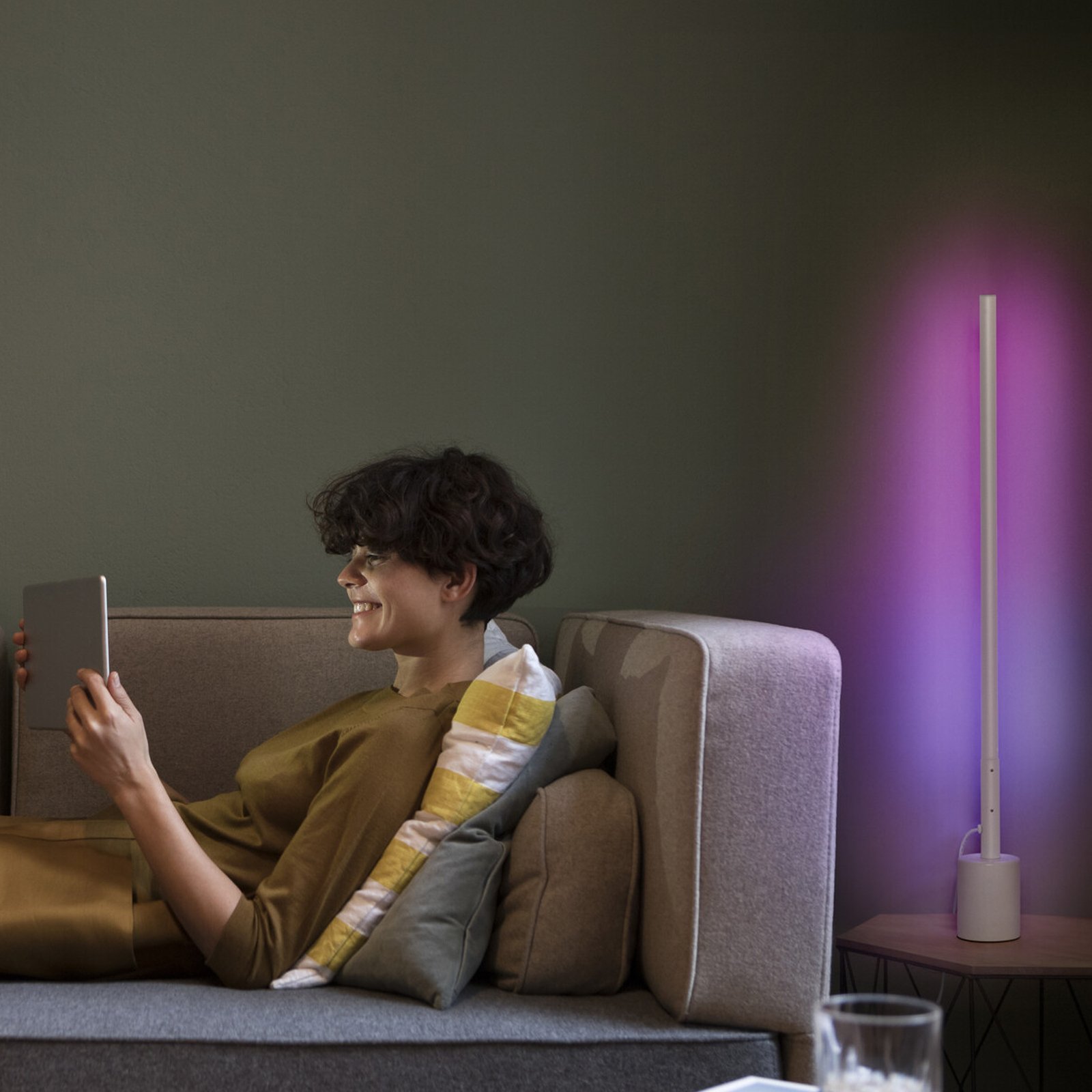LEDVANCE SMART+ Wi-Fi Floor Corner Slim floor lamp