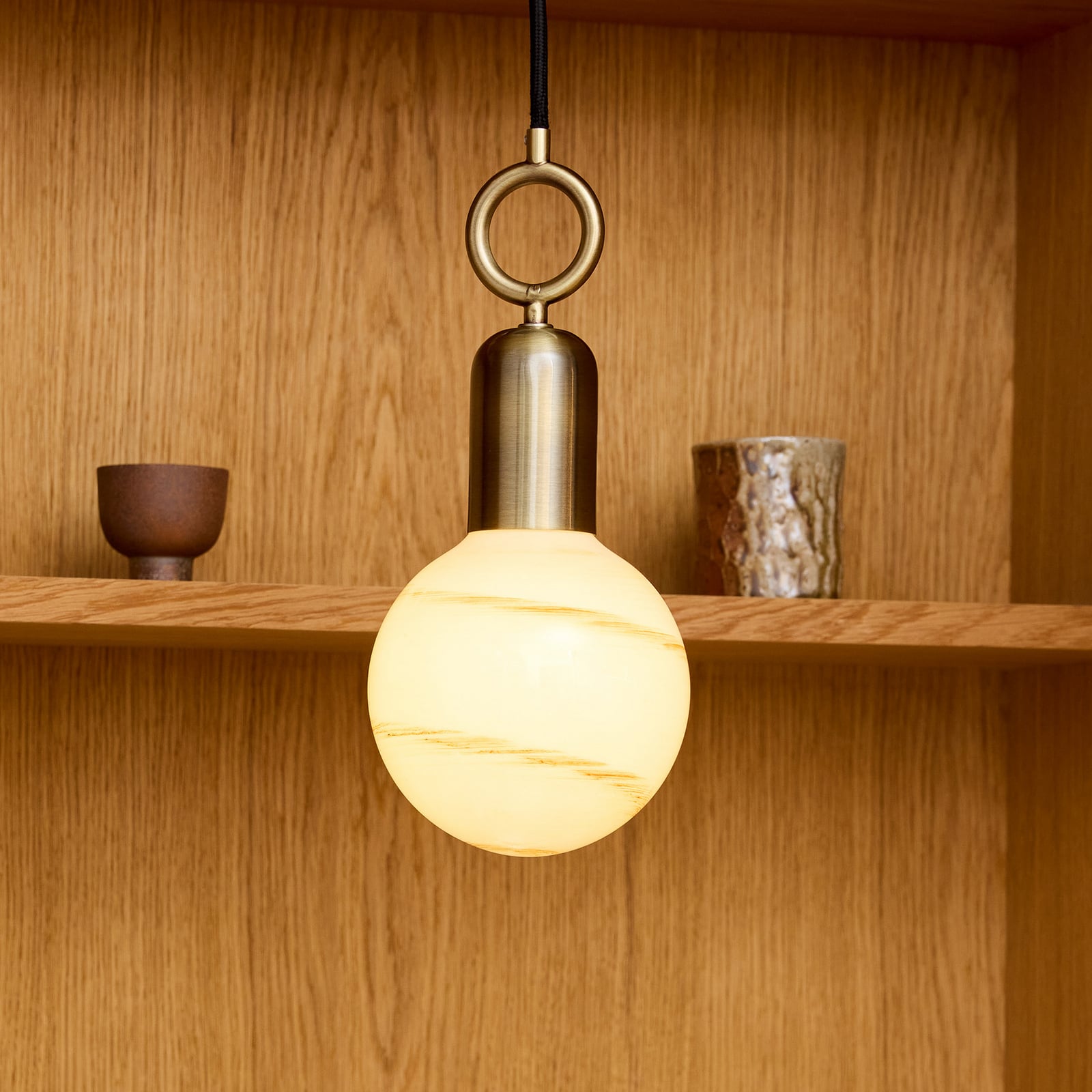 Stockholm LED-pære G125 E27, brun, 7 W, 2.700 K – Halo Design