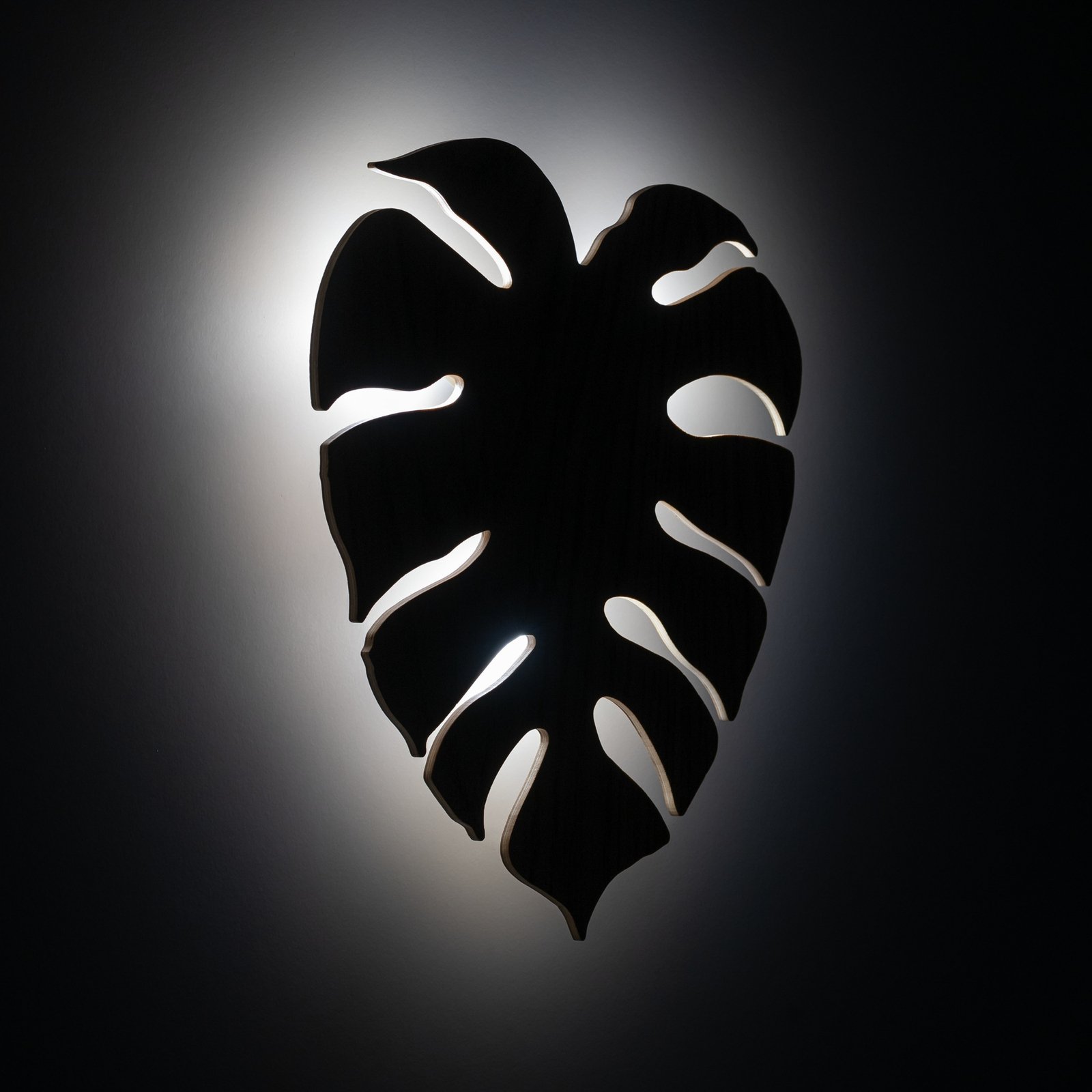 Nástěnné svítidlo Envostar Folah, tvar listu, světlé dřevo, 40 x 35 cm