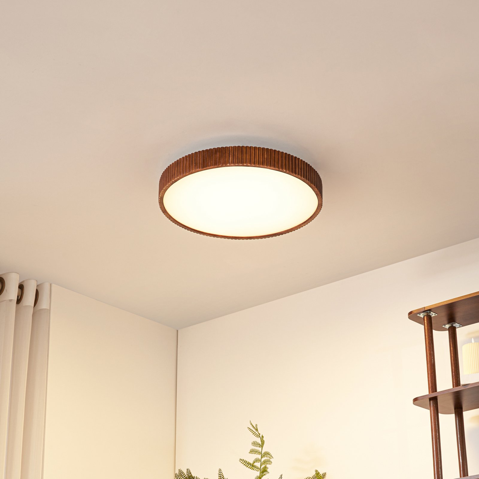 Lindby LED ceiling lamp Velua, white/dark wood, CCT, Ø 50 cm
