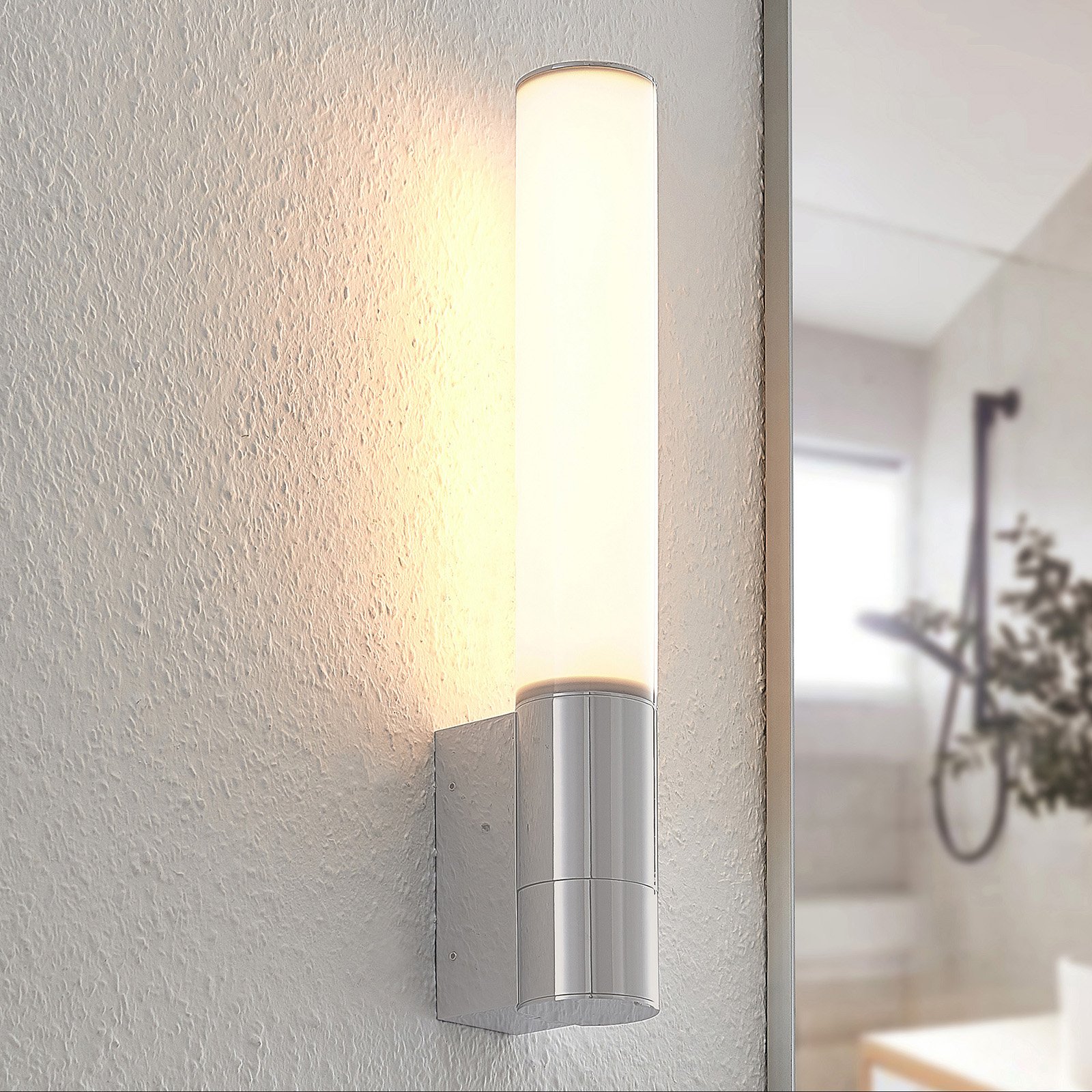 Lindby Stikka LED wall light, for Bathroom, iron, plastic, 9 W, energy efficiency: A+, W: 6 cm, H: 39 cm