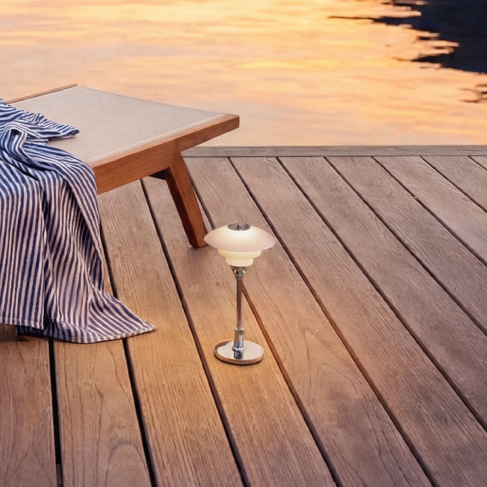 PH 1-1 bærbar bordlampe, krom, IP44 - Louis Poulsen