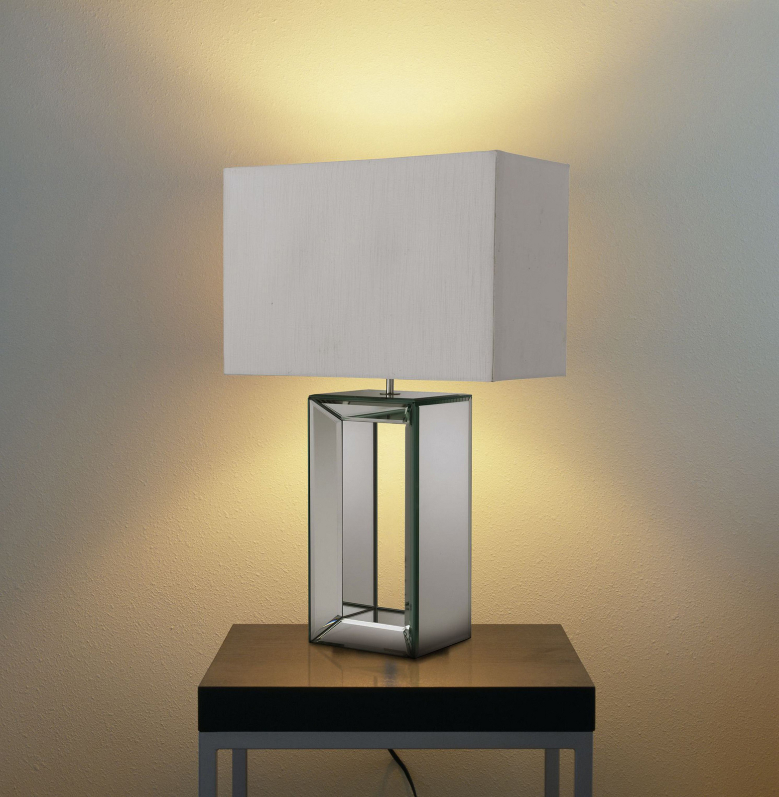Elegante lámpara de mesa Reflections, 58 cm