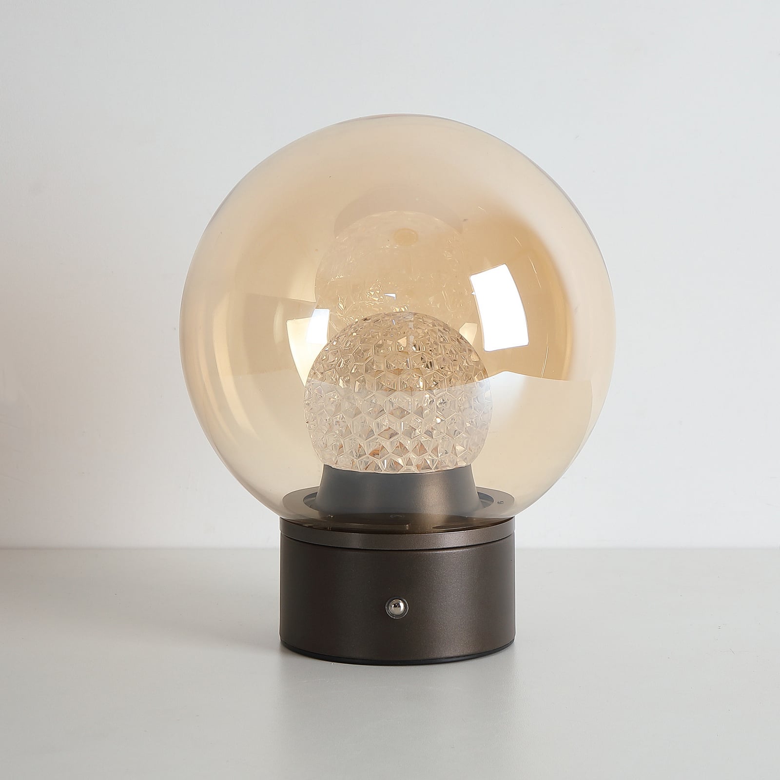 LED-Akku-Tischleuchte Solis, bronze, Glas, 2.700 K LED-Akku-Tischleuchte Solis, bronze, Glas, 2.700 K
