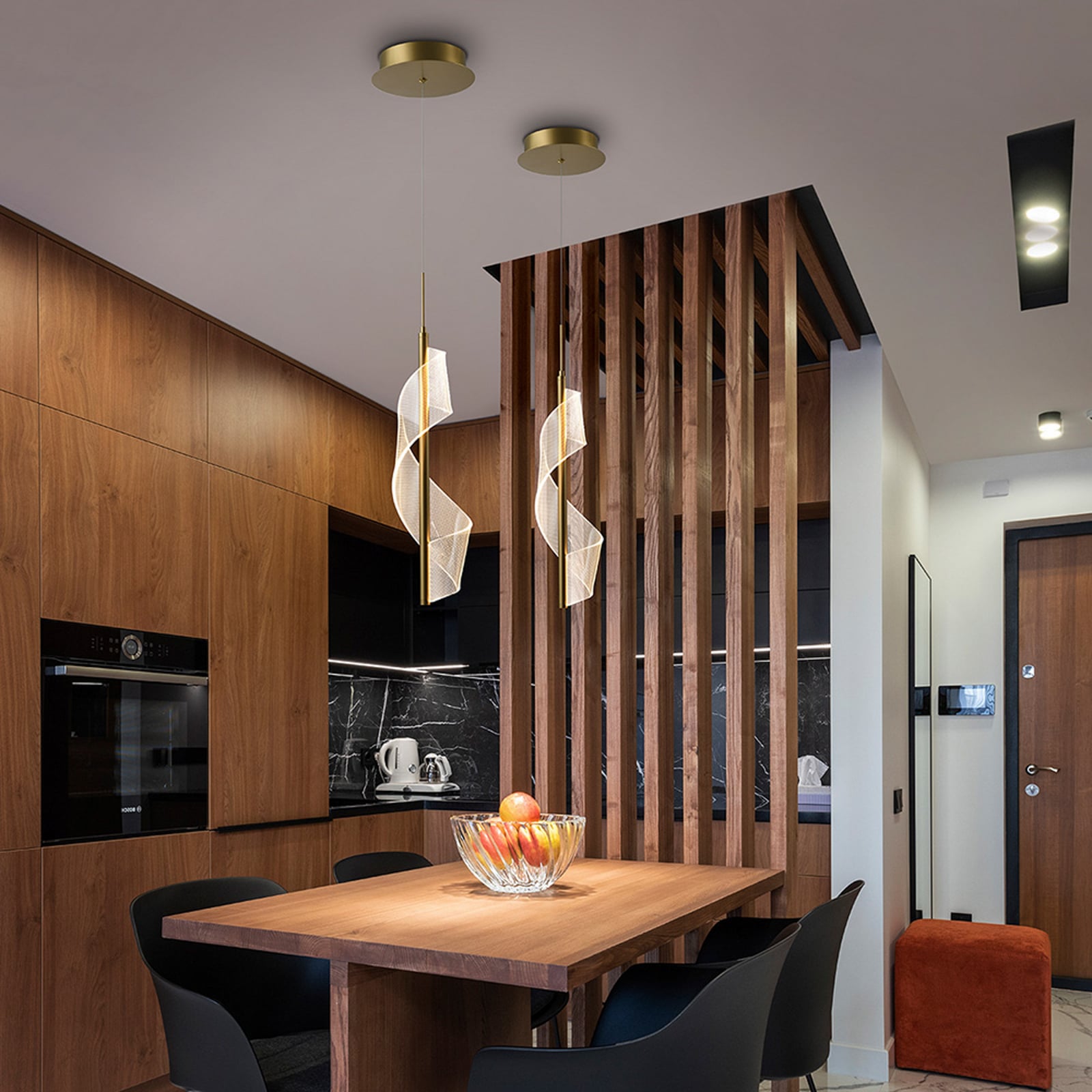 Żyrandol LED Velas, 1-punktowy, wysokość 47 cm, w kolorze złotym, metalowa