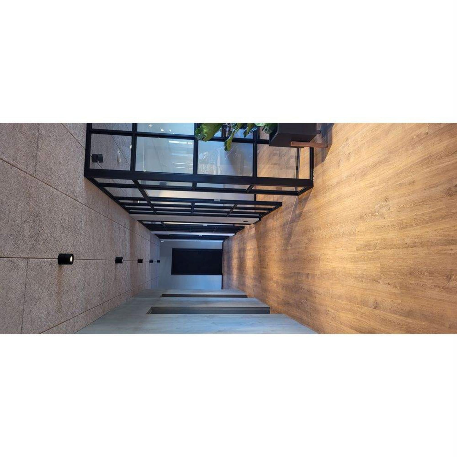 Easy W100 LED-spot, 2700K, sort, 10,5 cm ANTIDARK - Stue - Aluminium billede