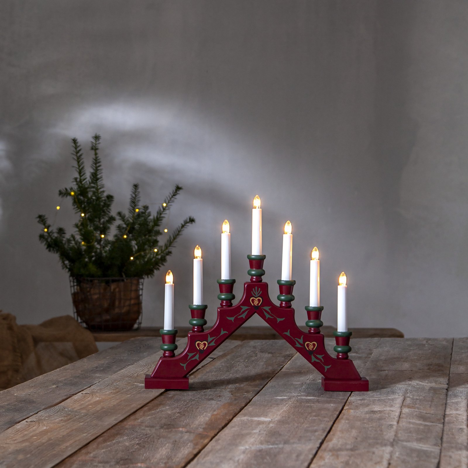 Sara candle arch, red, wood, 43 cm wide, 7-bulb, E10