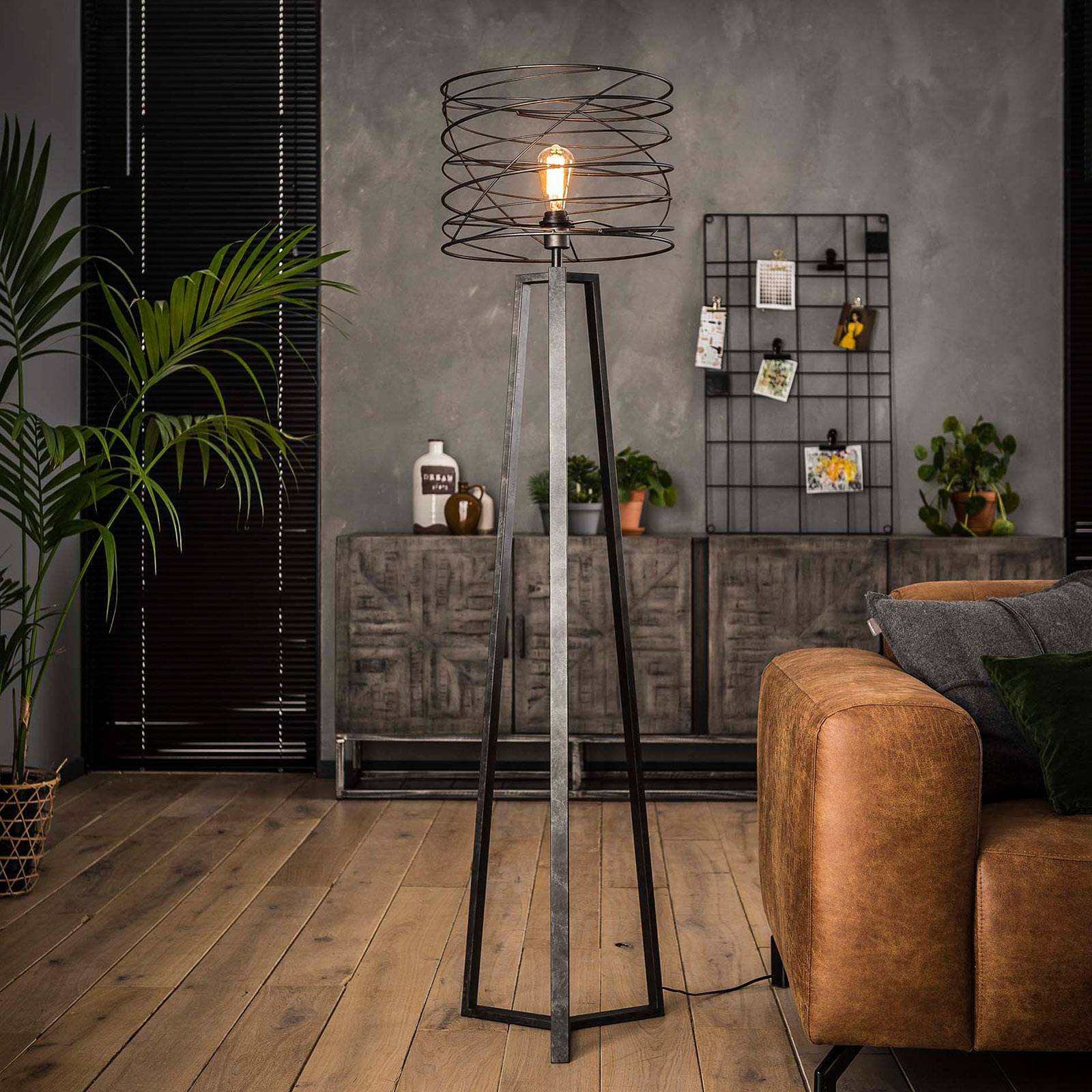 E-shop Stojacia lampa Swirlaronda so špirálovým tienidlom