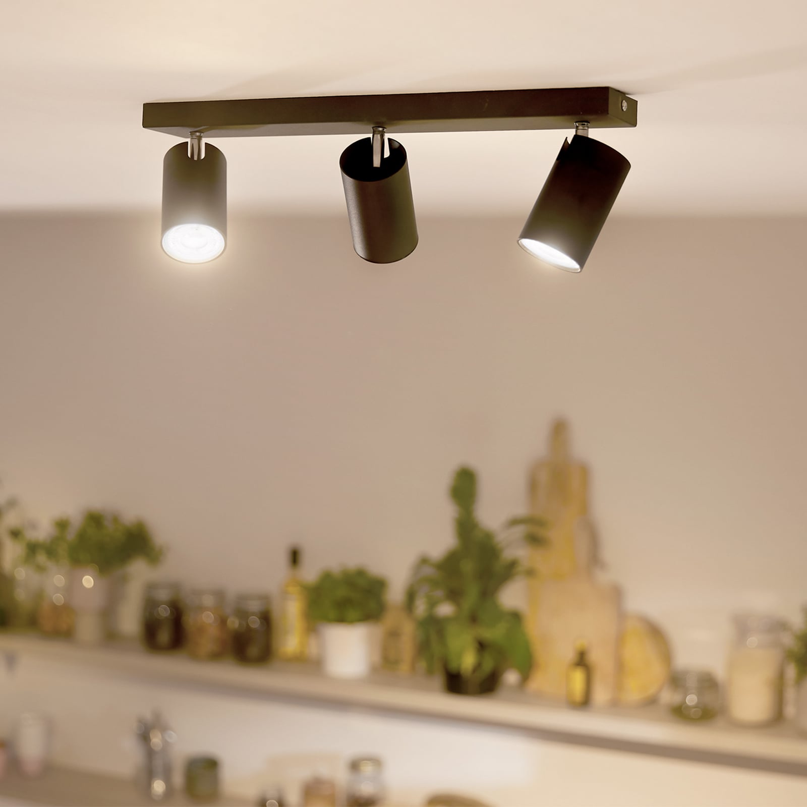 Philips GU10 LED reflektor 2.1W 375lm 3.000K Philips GU10 LED reflektor 2.1W 375lm 3.000K