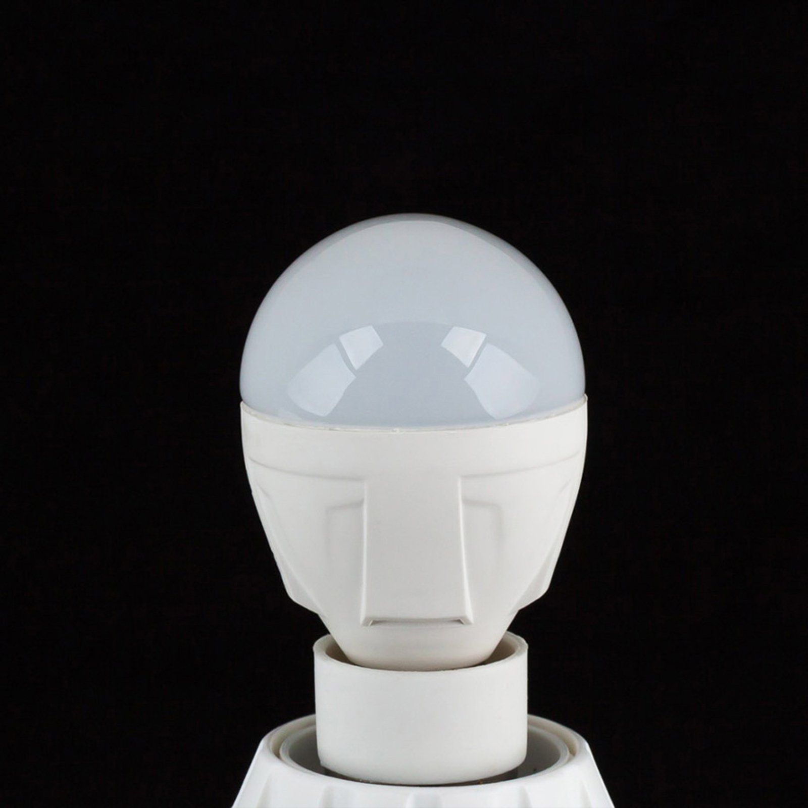 LED лампа с капковиден корпус E14 4,9W 830 470 лумена комплект от 5