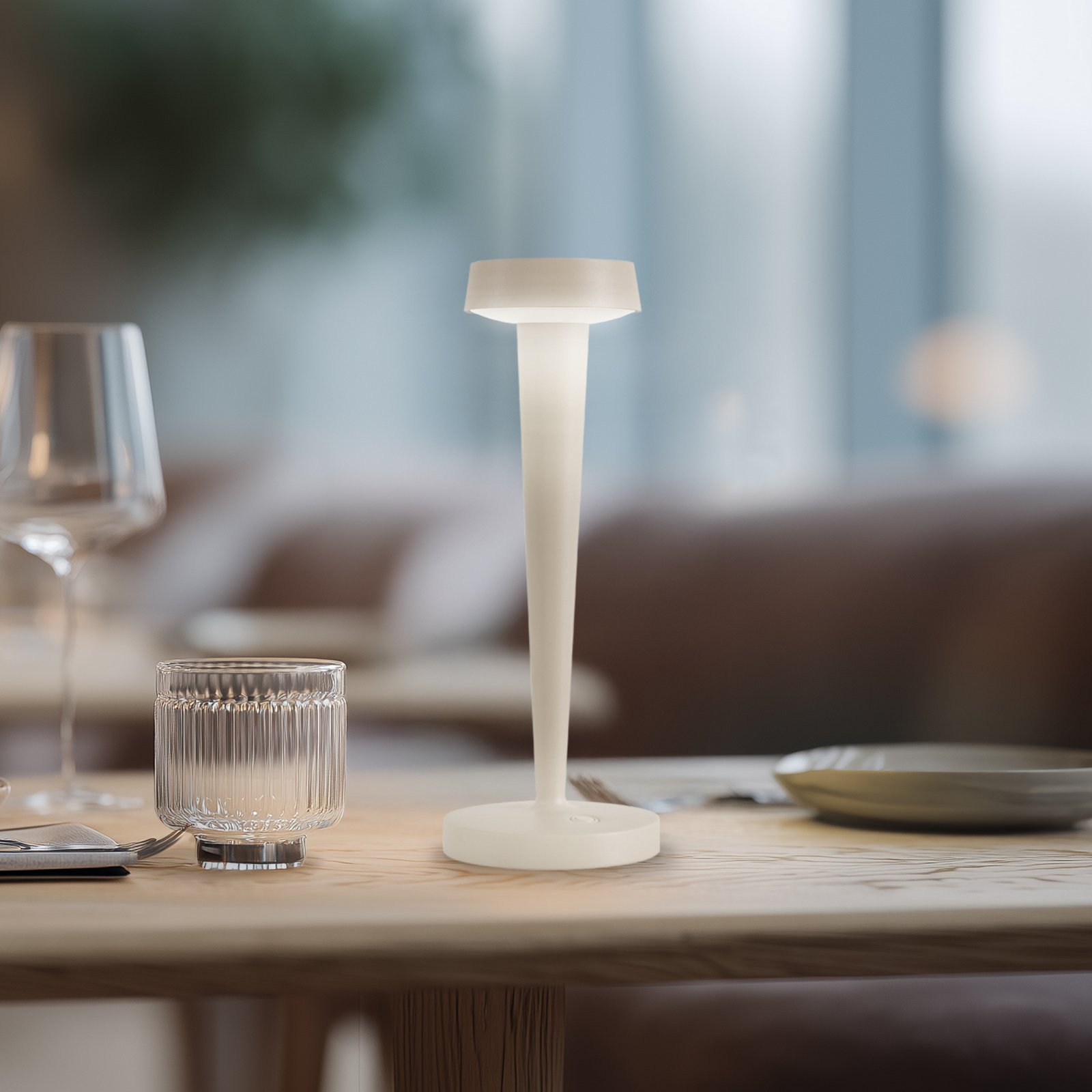 Lea LED-batterijkaarsenhouder, vaas, beige, 28 cm - Lucande