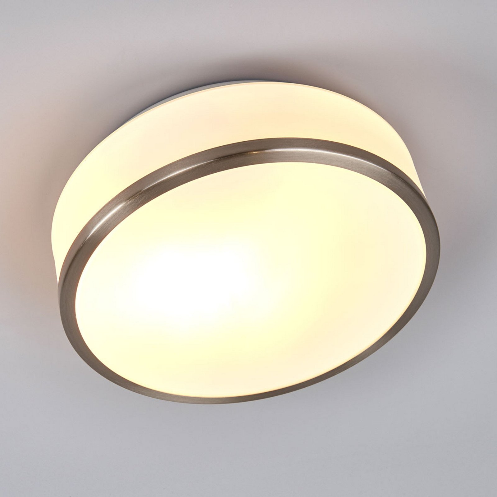 Searchlight Plafonieră Flush IP44 Ø 28cm argintiu satinat - Baie - modern - alb argintiu satinat - Sticlă