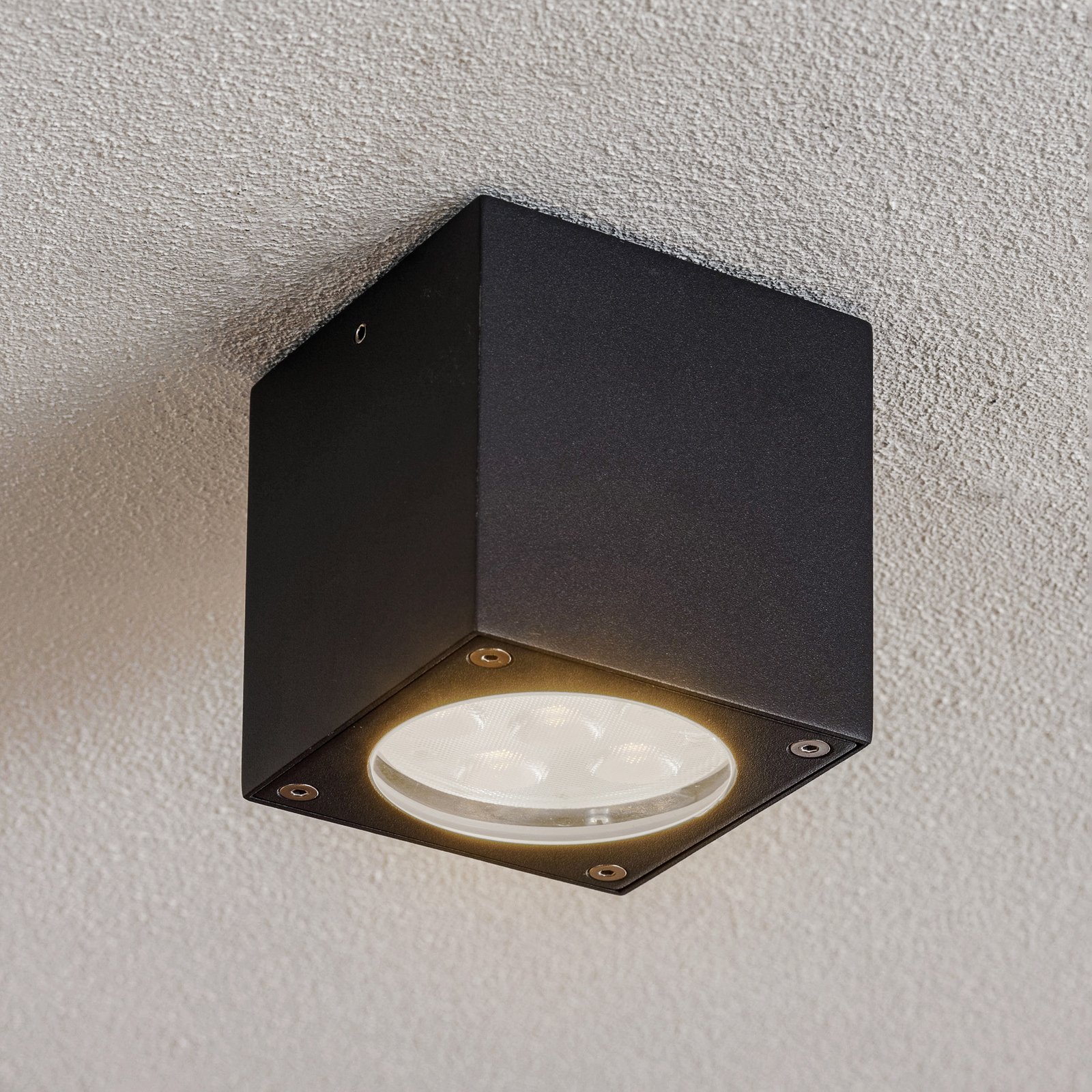 Angular LED ceiling light Meret for outdoors