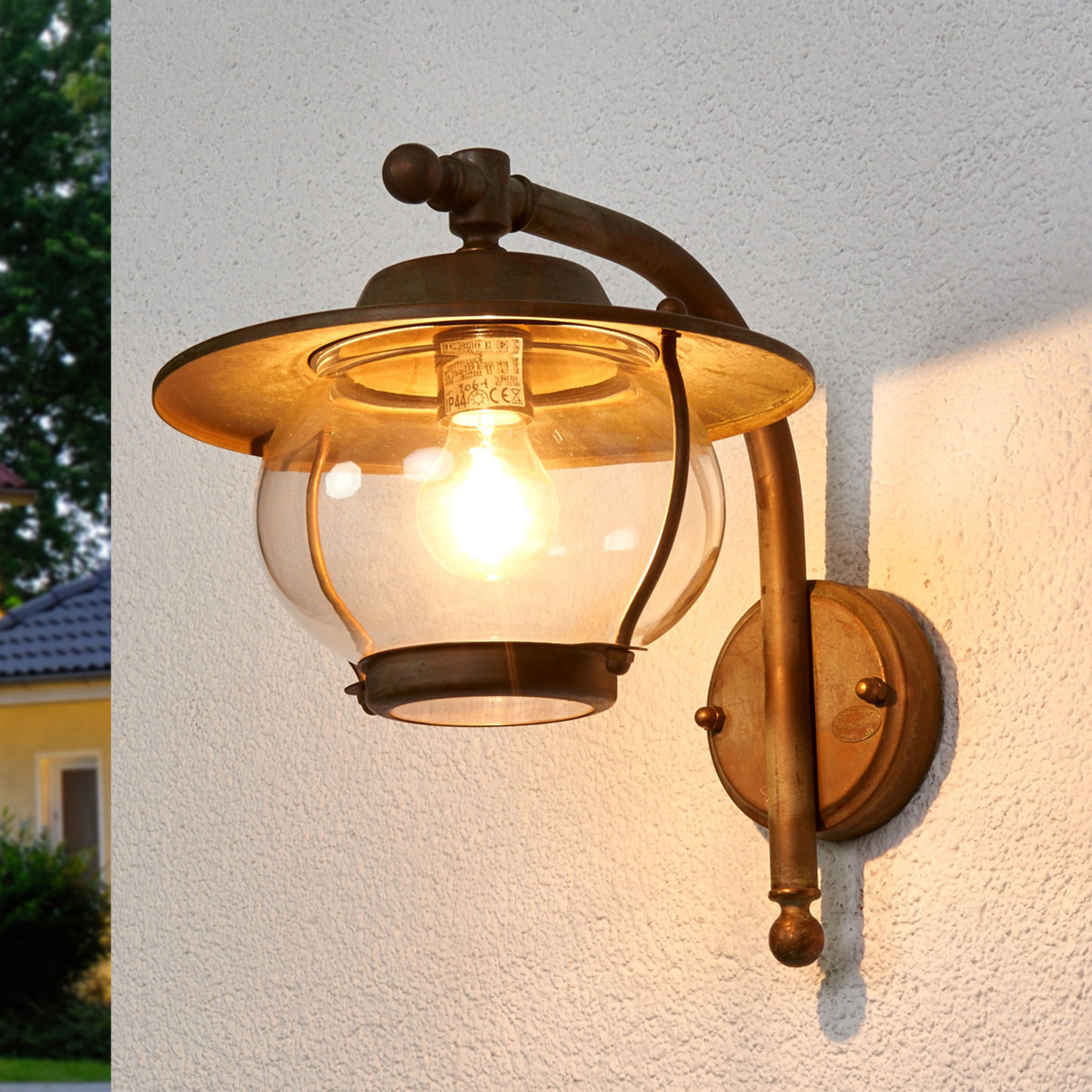 Moretti Lovely outdoor wall light Adessora - seawater-res., brass, glass, E27, 60 W, energy efficiency: A++, H: 28 cm