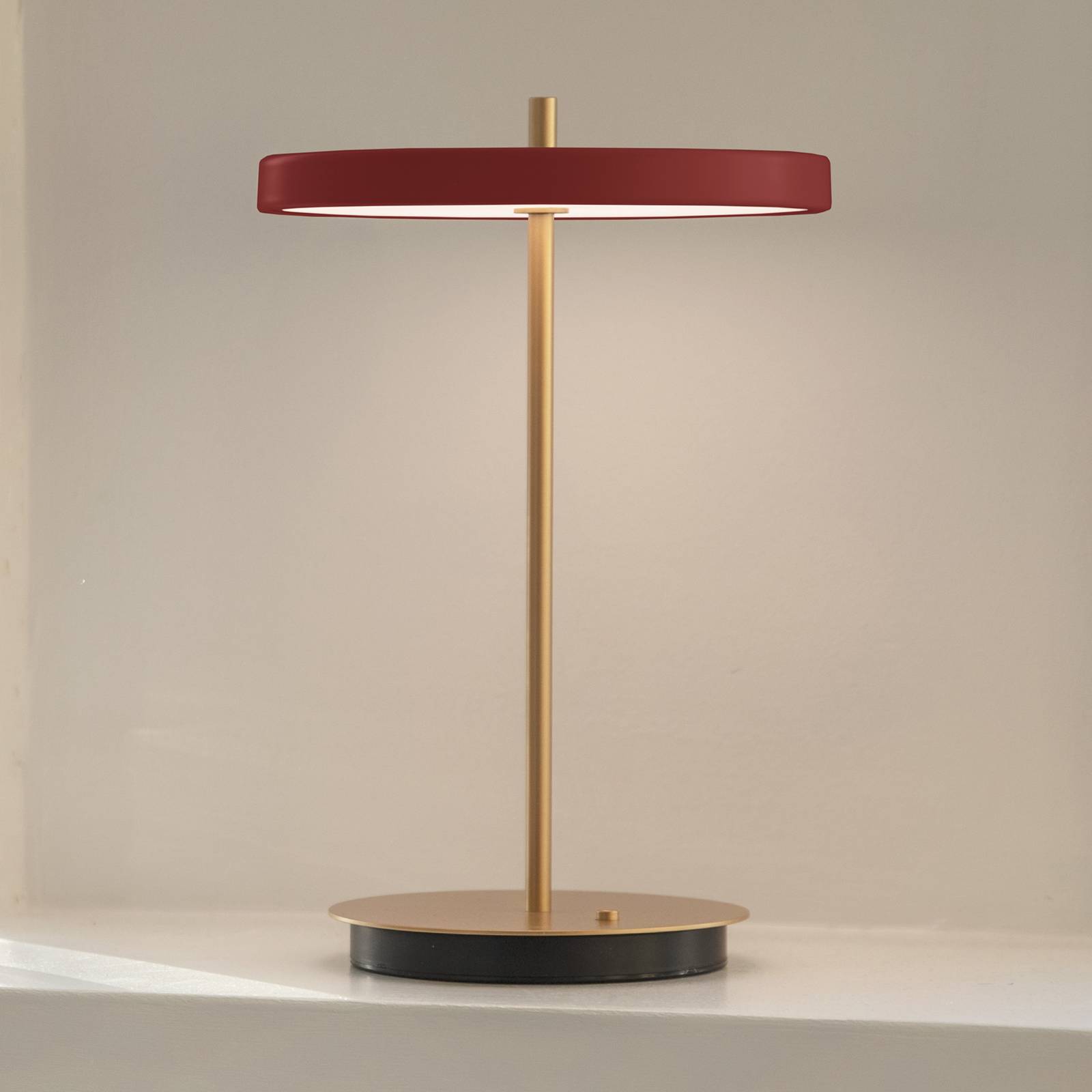 UMAGE Asteria Move lampe de table LED rouge rubis