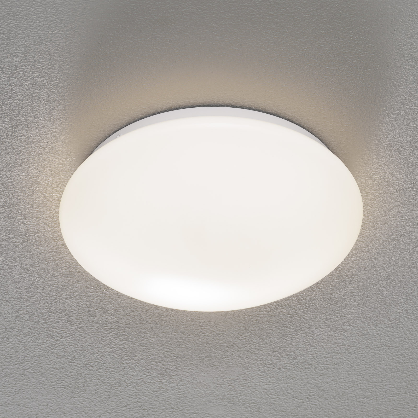 Verwaarlozing Verloren Gedwongen EGLO connect Giron-C LED ceiling light white | Lights.co.uk