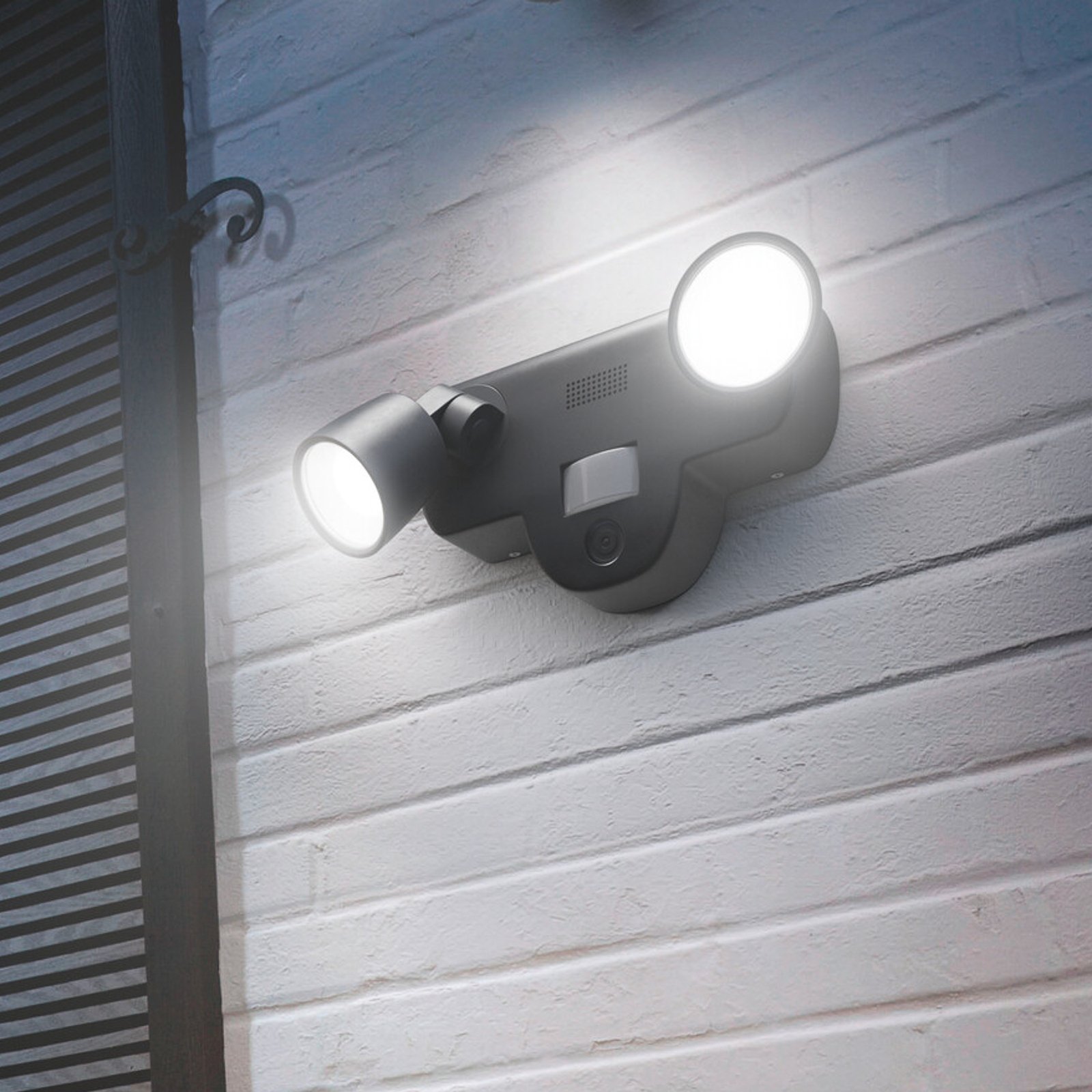 LEDVANCE SMART+ WiFi Multispot Camera wall light