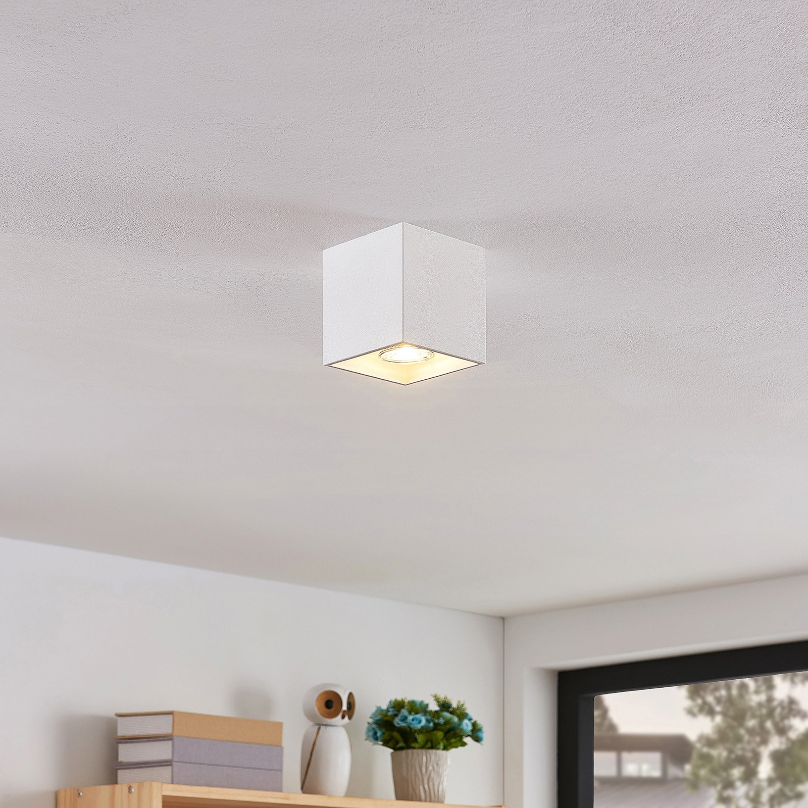 Lindby Parvin downlight alu, angulaire, blanc