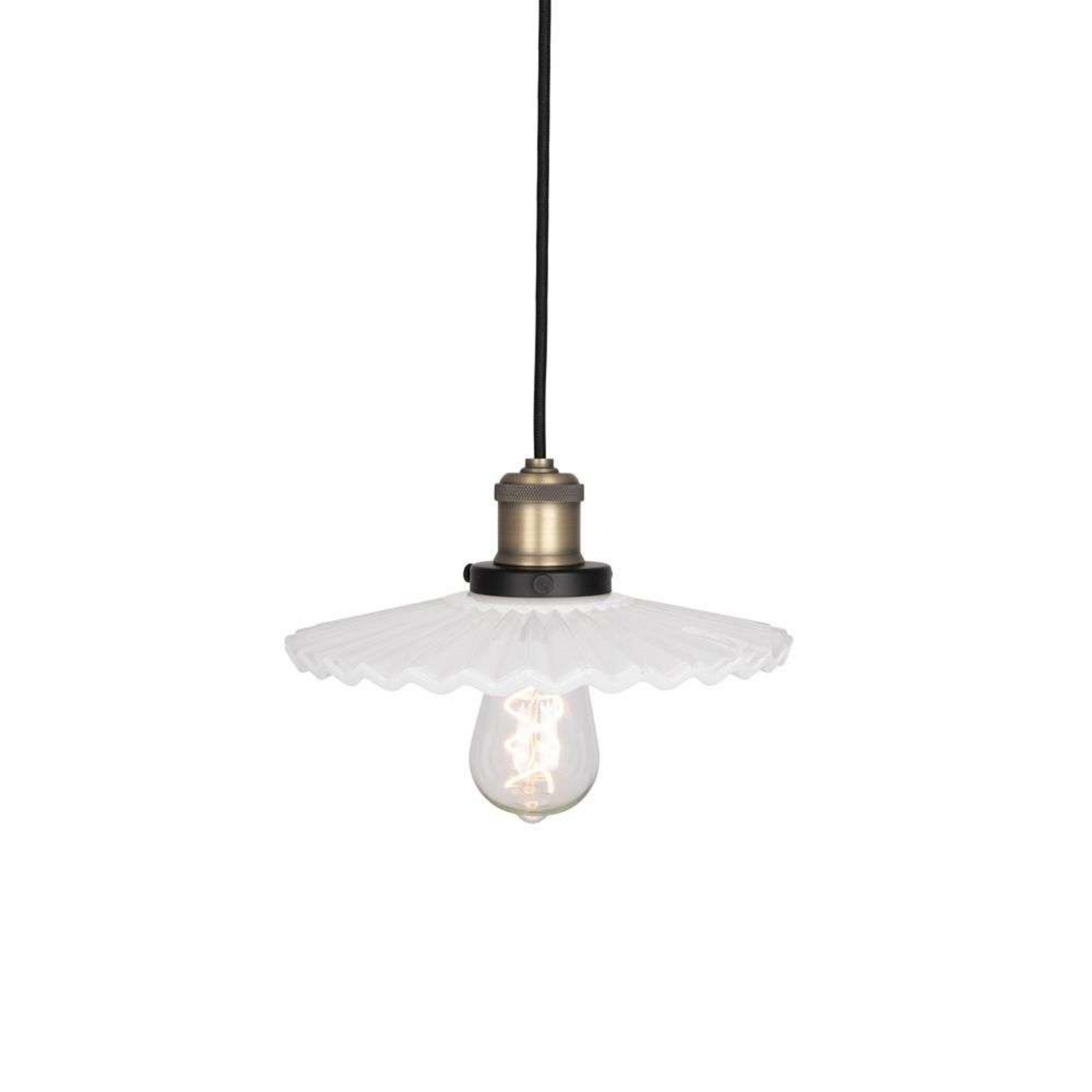 Cobbler 25 Suspension White - Globen Lighting