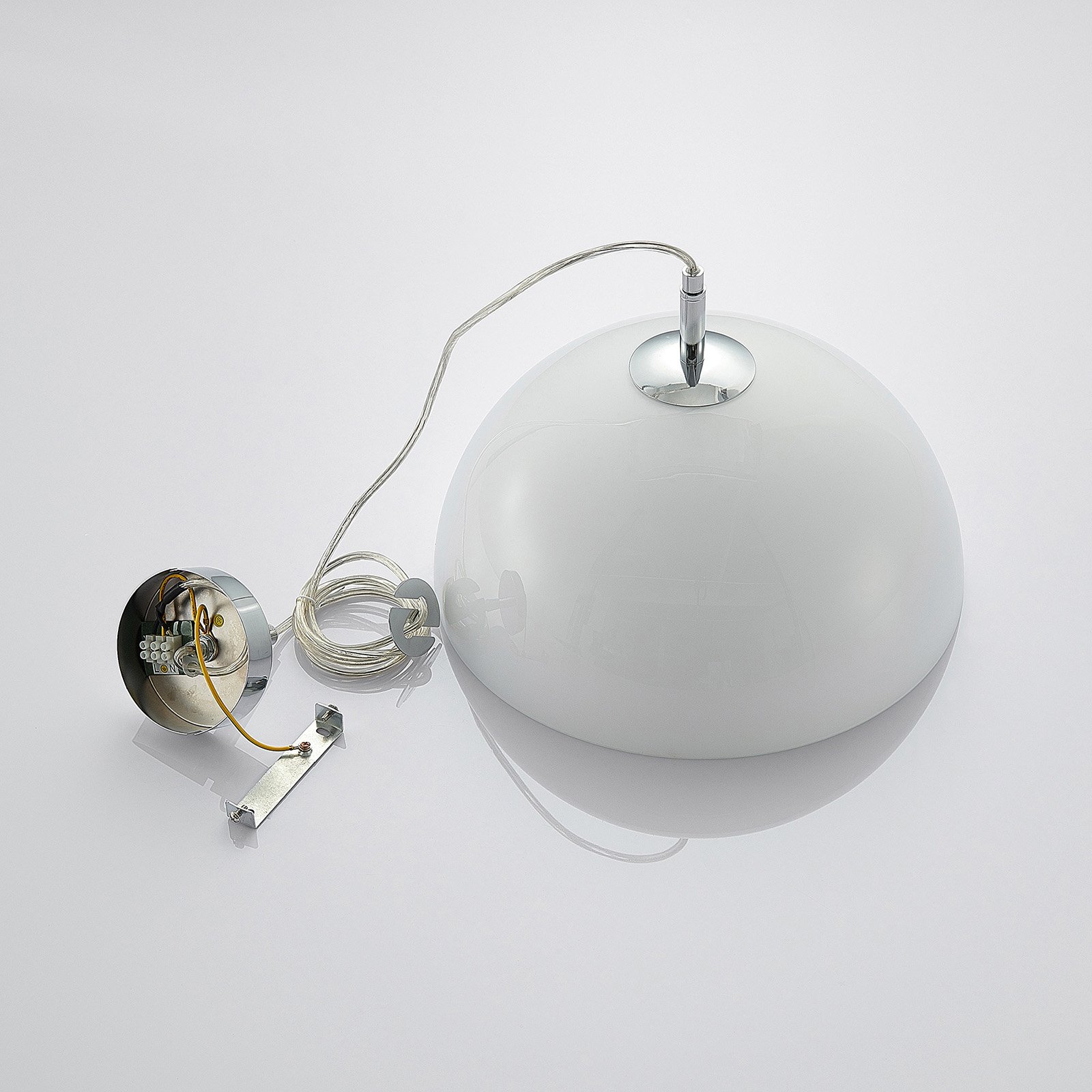 Lucande Lourenco opálüveg függő lámpa, 35 cm