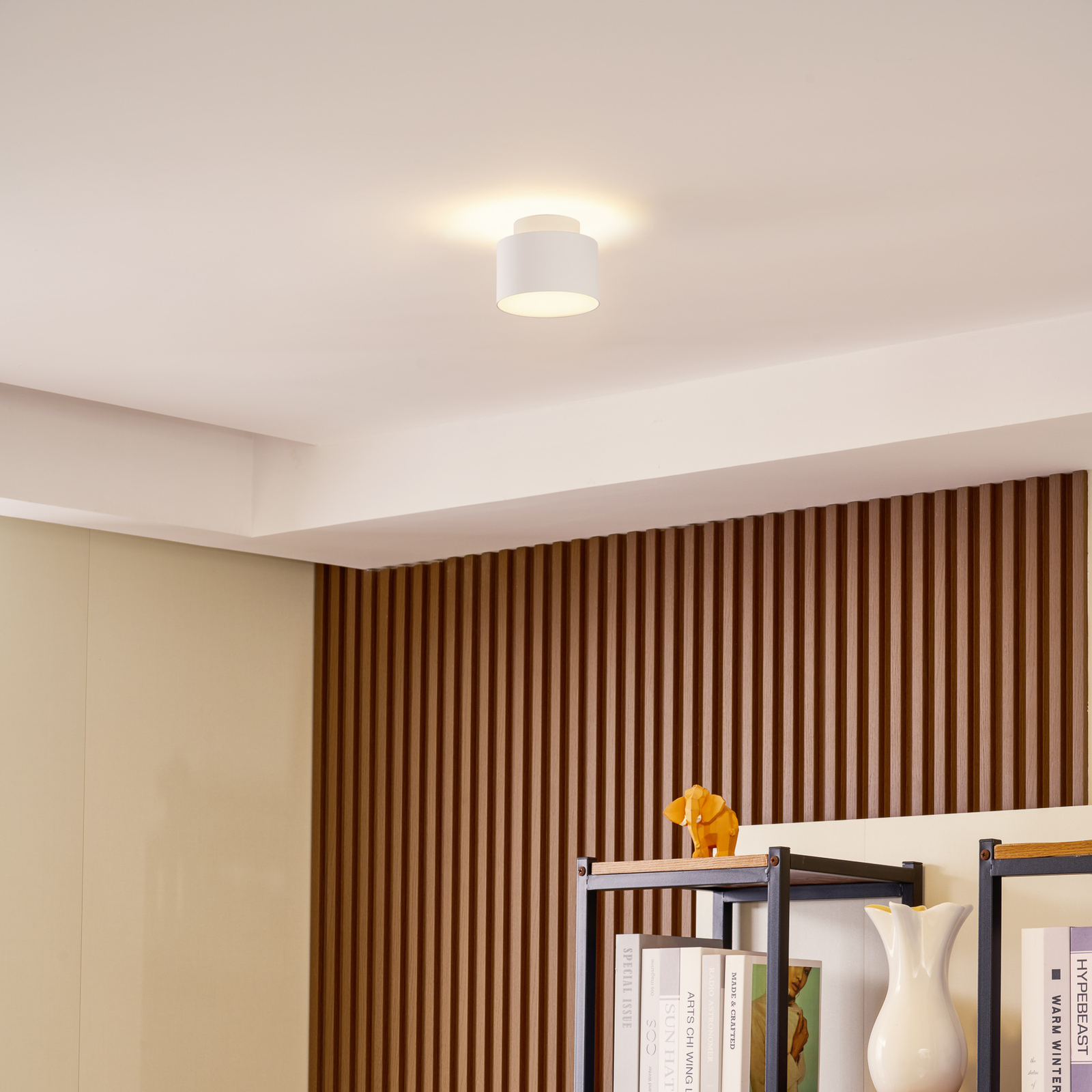 Lindby LED-strålkastare Nivoria, Ø 11 cm, sandvit
