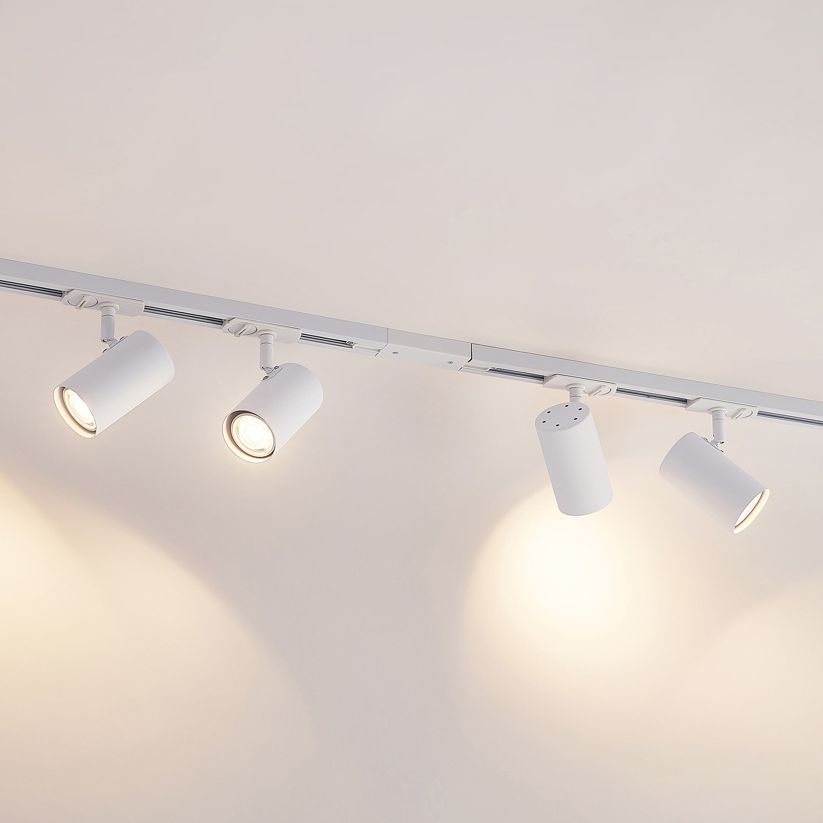 Lindby single-circuit track lighting system Linaro, GU10, 4 x 20 W, white