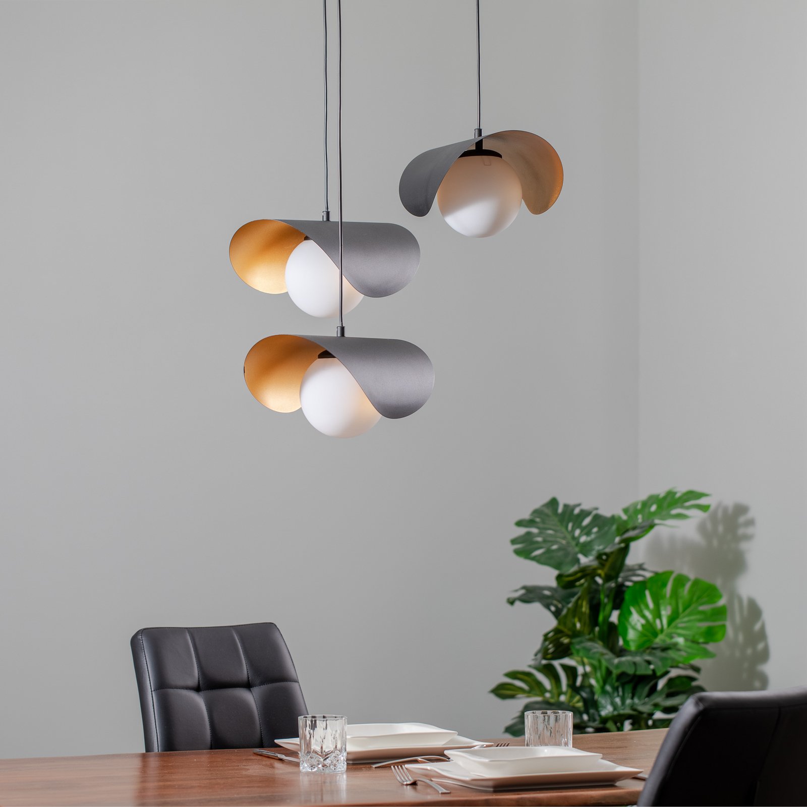 Hanglamp Vatoz 6142 3-lamps Rondell zwart opaalglas