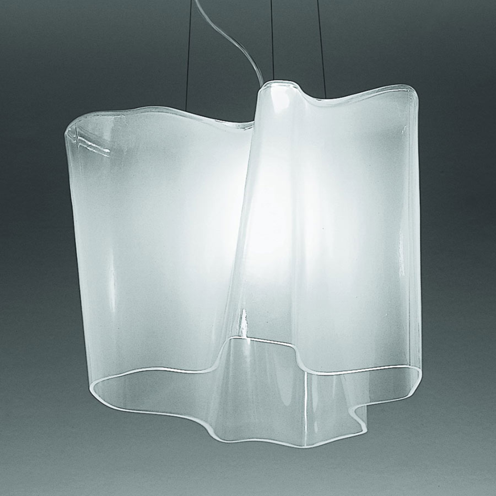 Artemide Logico viseća lampa 1 fl dužina 40 cm siva