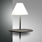 LED-Wandlampe Goodnight, USB-Port und Ablage