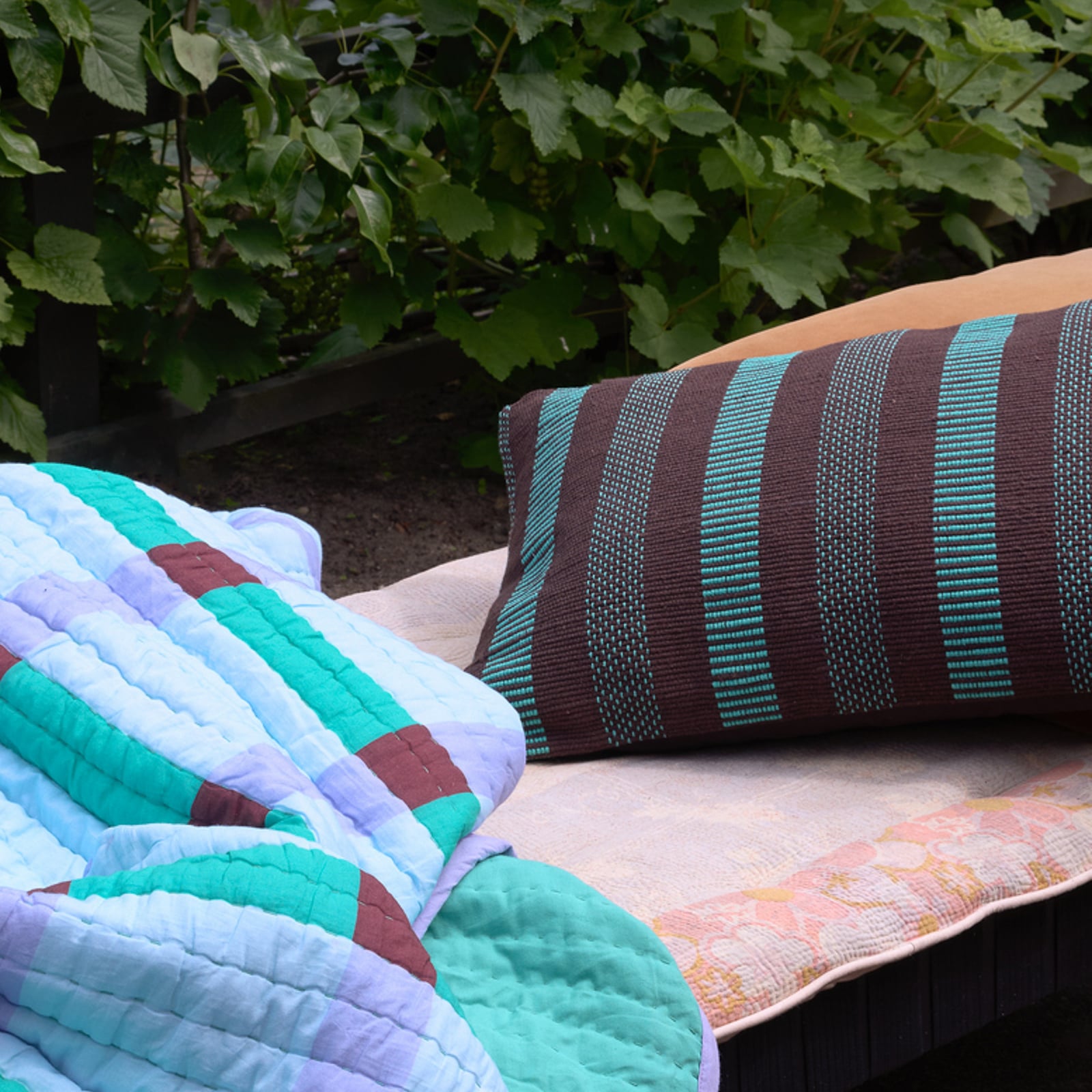 Cuscino Morph marrone, larghezza 40 cm - Hübsch