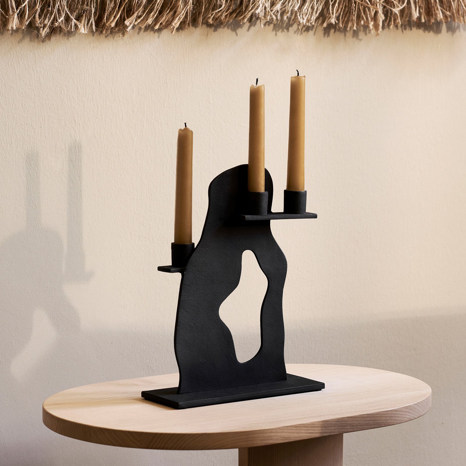 ferm LIVING Candelabro Erode, negro, aluminio