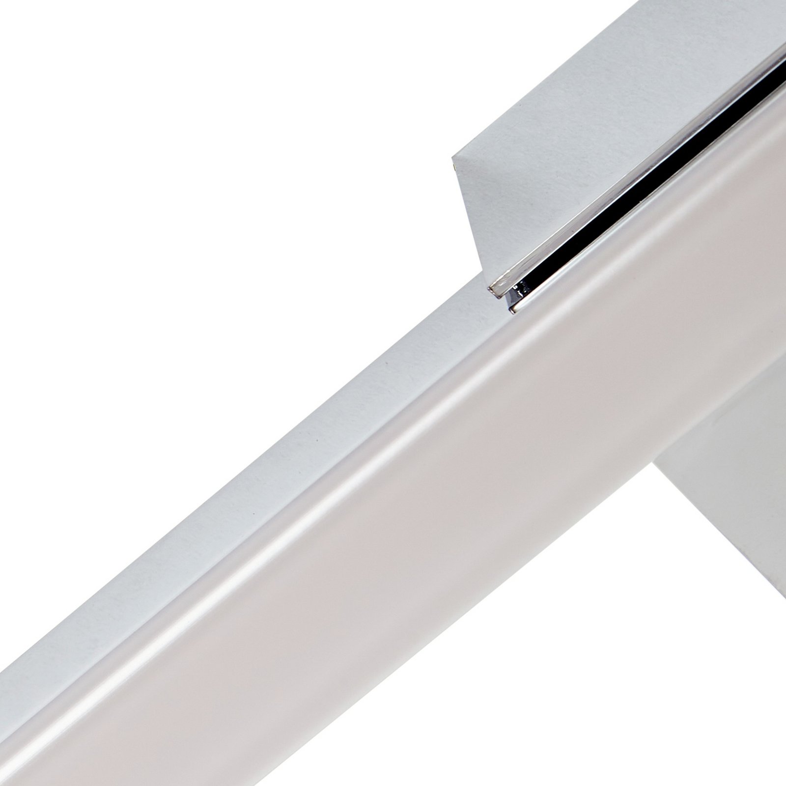 Lucande LED mirror lamp Kivana, chrome, metal, 120cm, IP44